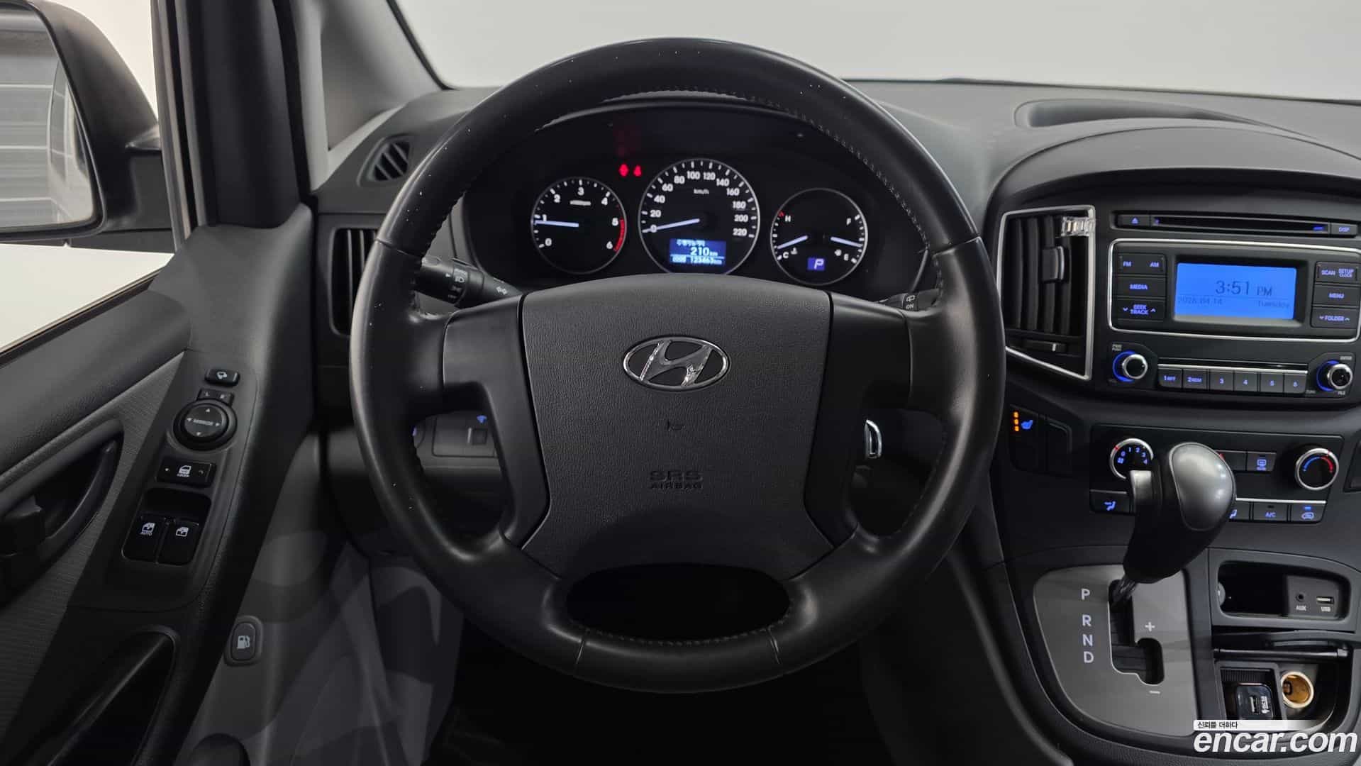 Starex Hyundai 2018.2-OPTION-017