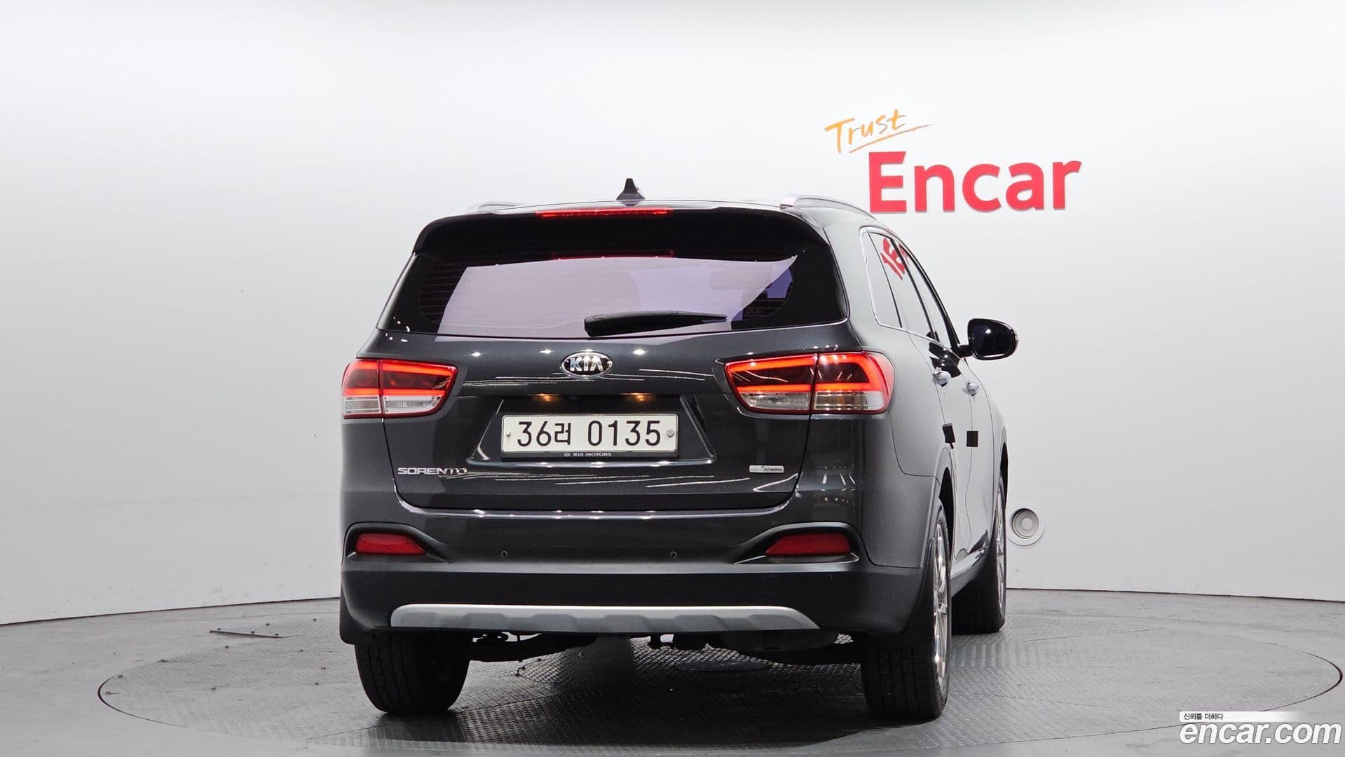 Main__Slider__Photo:Sorento Kia 2016.10-3