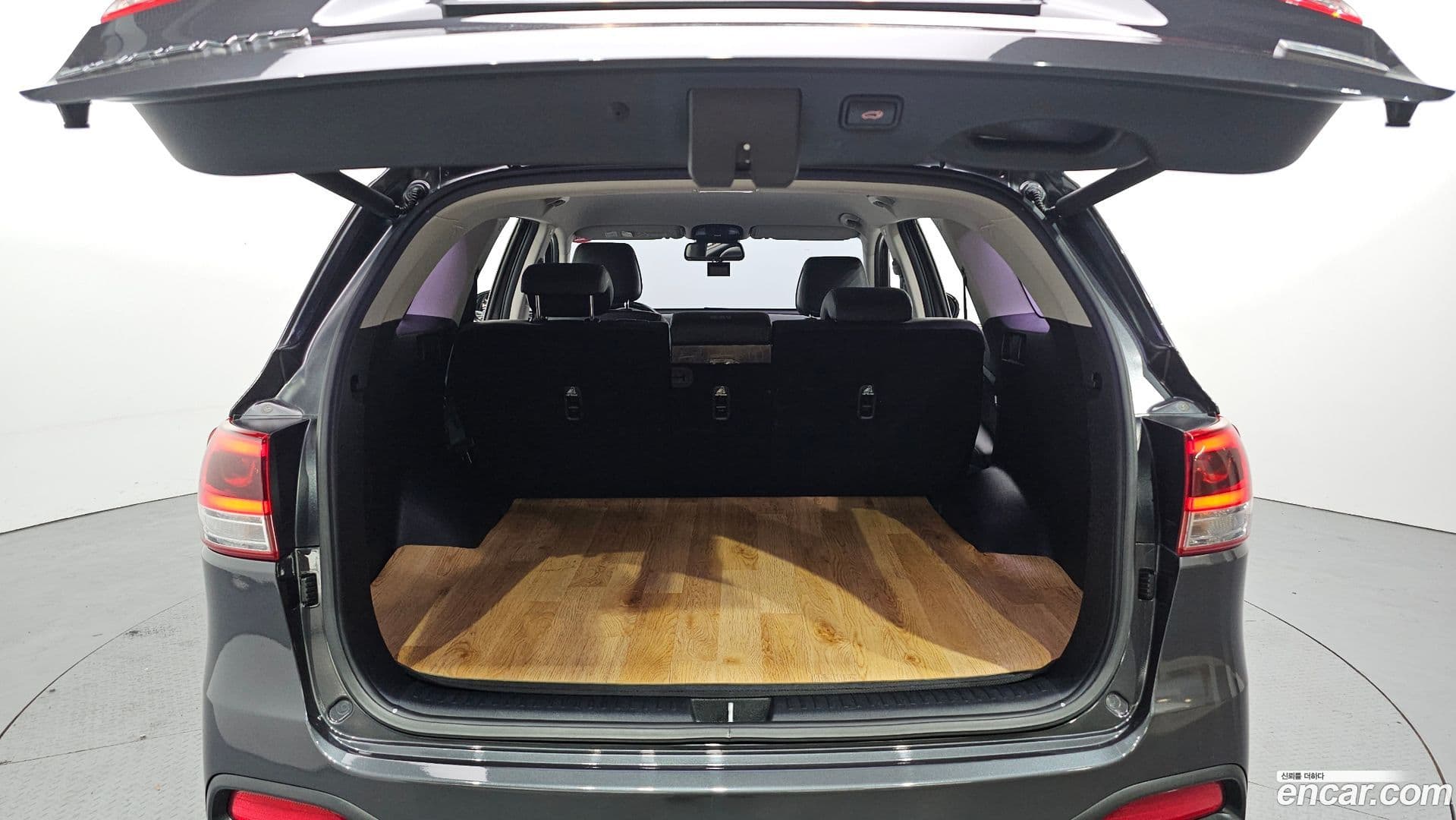 Main__Slider__Photo:Sorento Kia 2016.10-19