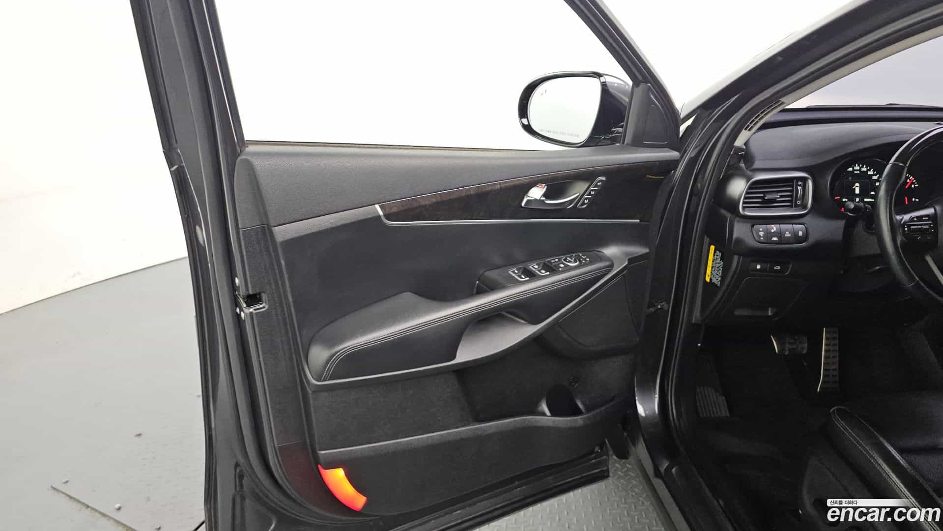 Sorento Kia 2016.10-INNER-034