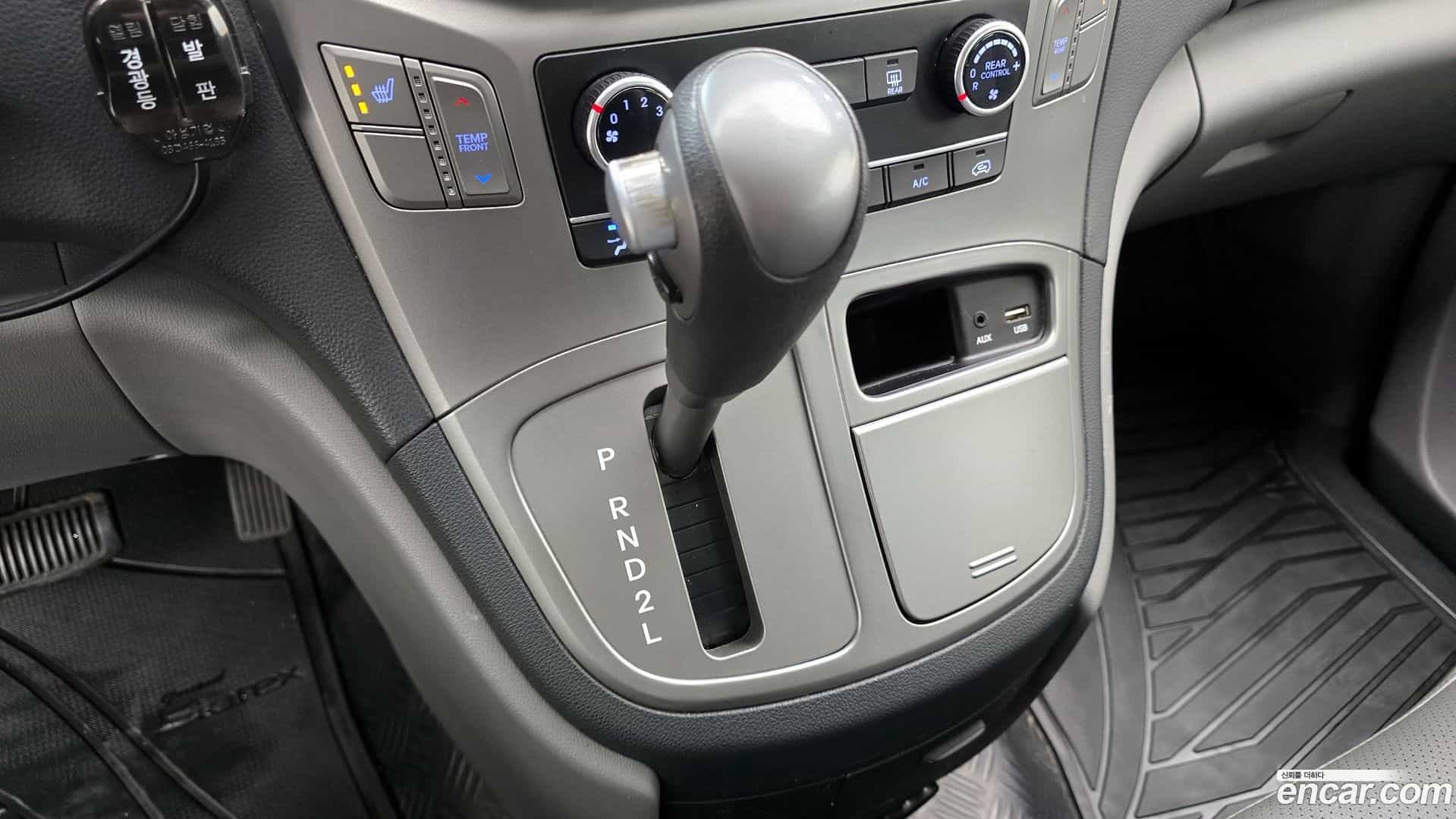 Starex Hyundai 2018.6-INNER-009