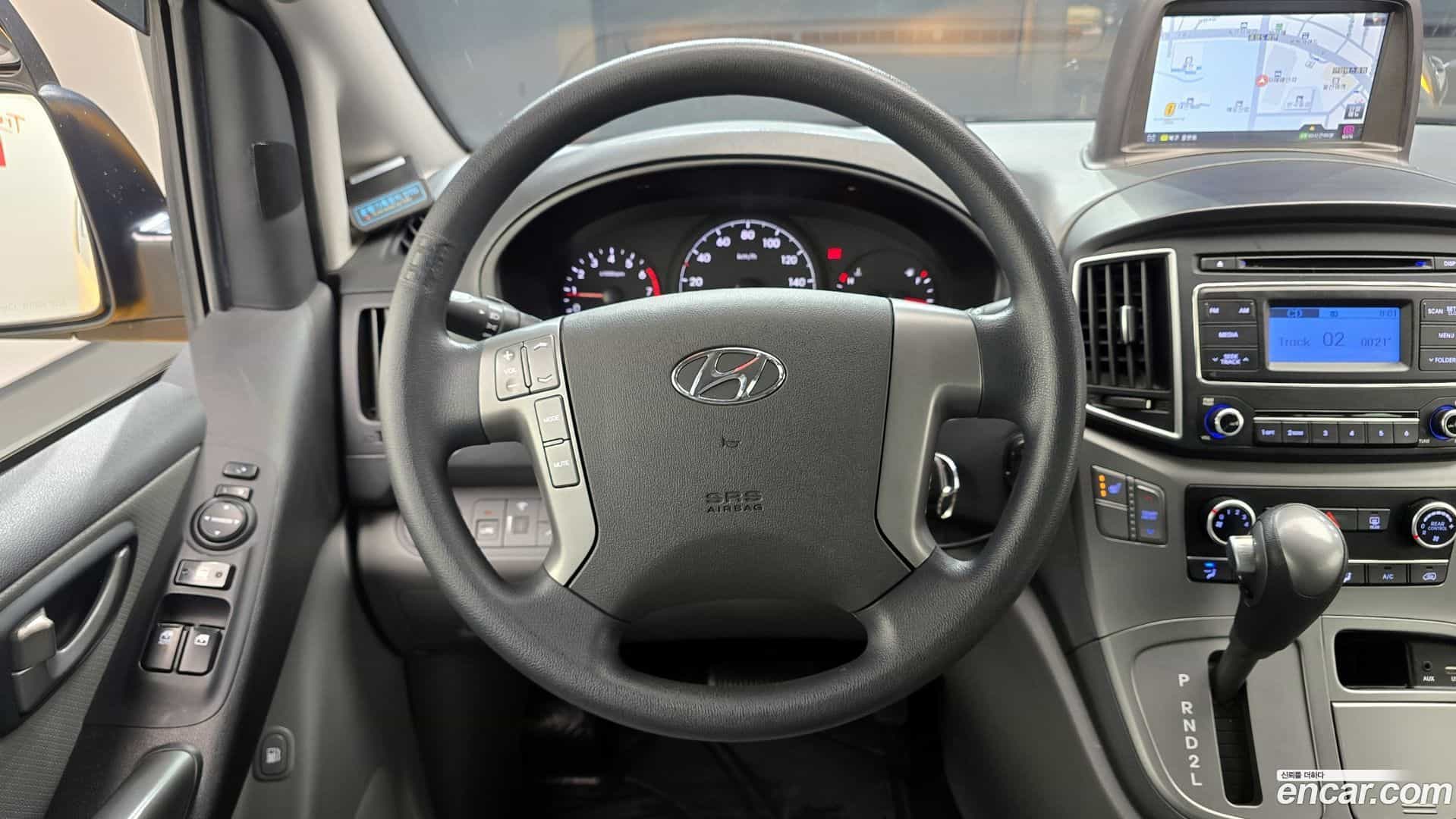 Starex Hyundai 2018.6-OPTION-017