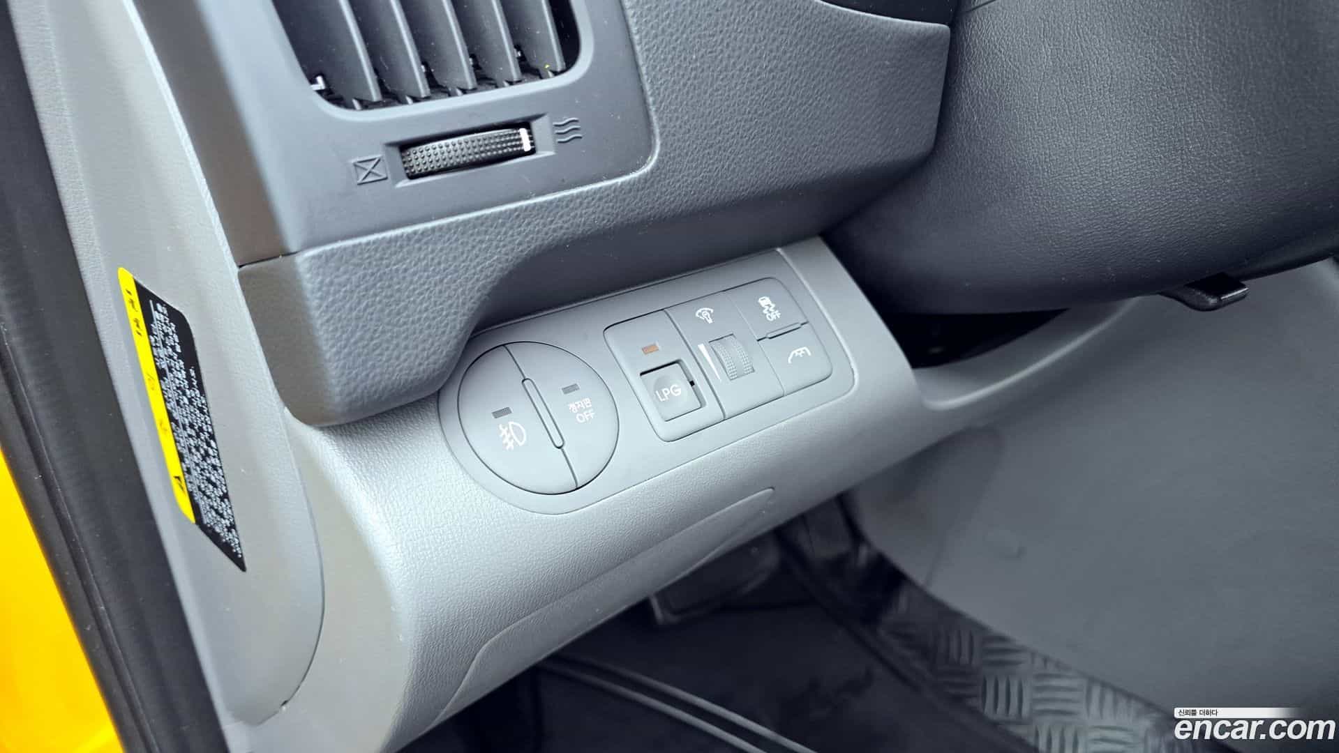 Starex Hyundai 2018.6-OPTION-022