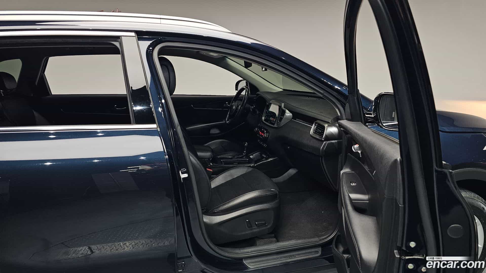 Sorento Kia 2017.1-INNER-036
