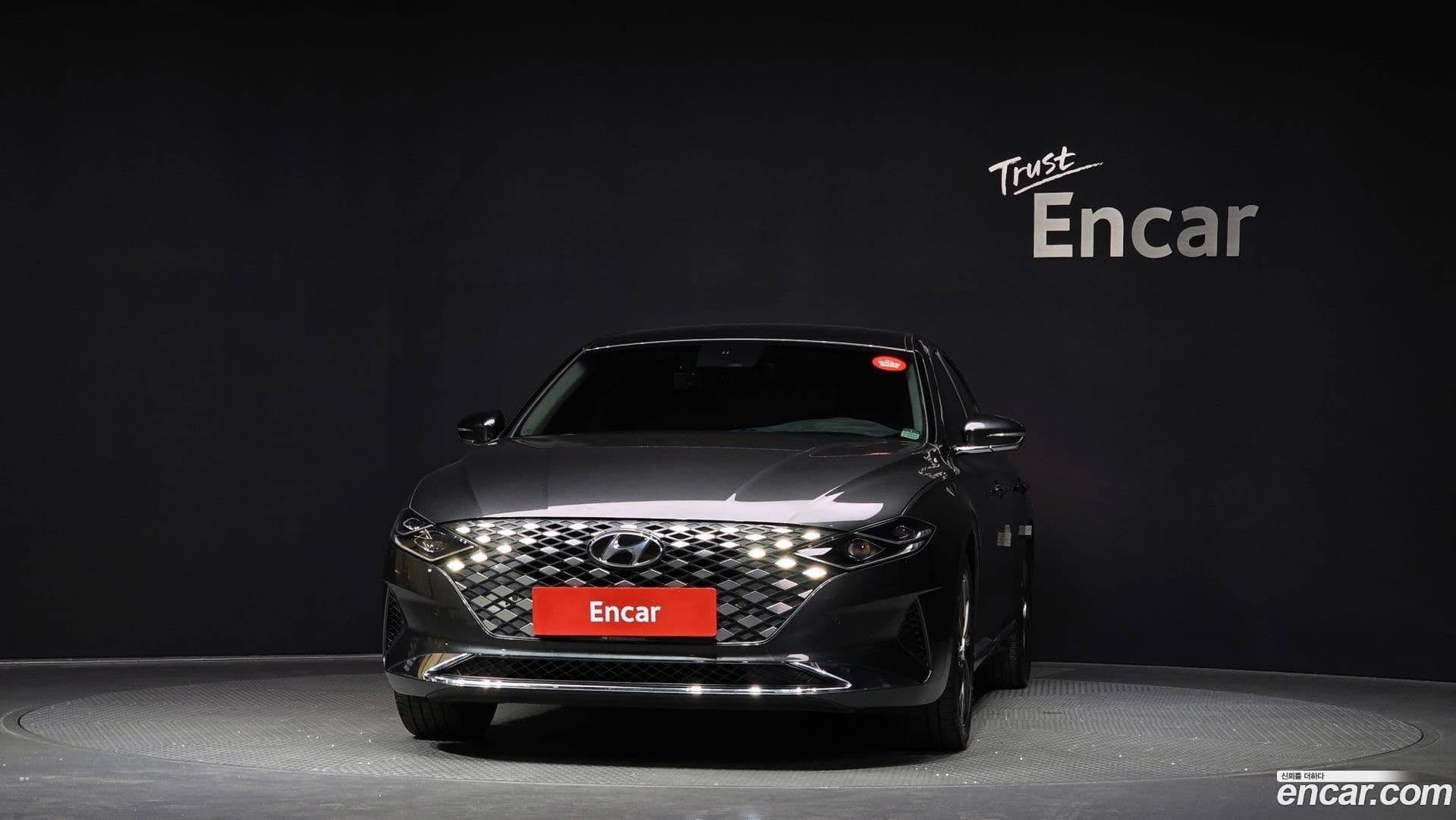 Main__Slider__Photo:Grandeur Hyundai 2020.10-2