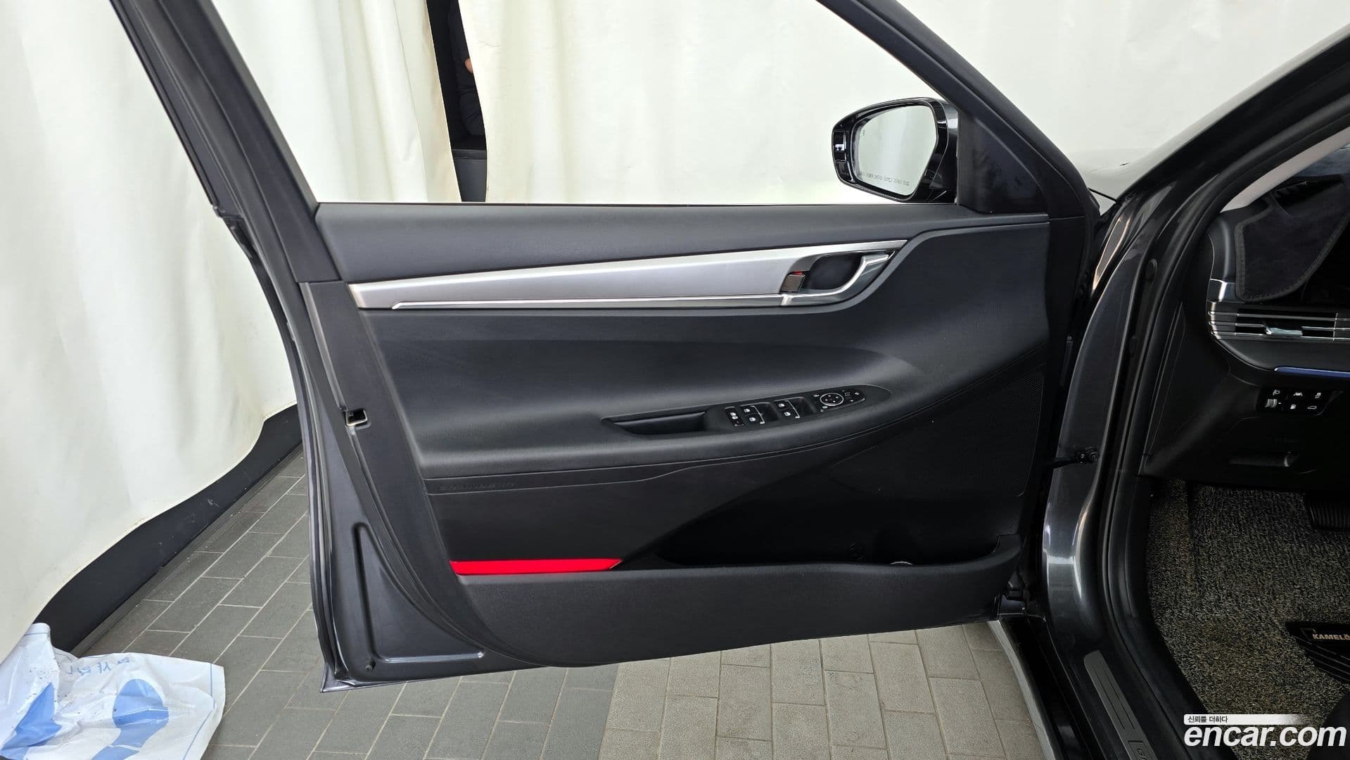 Main__Slider__Photo:Grandeur Hyundai 2020.10-23