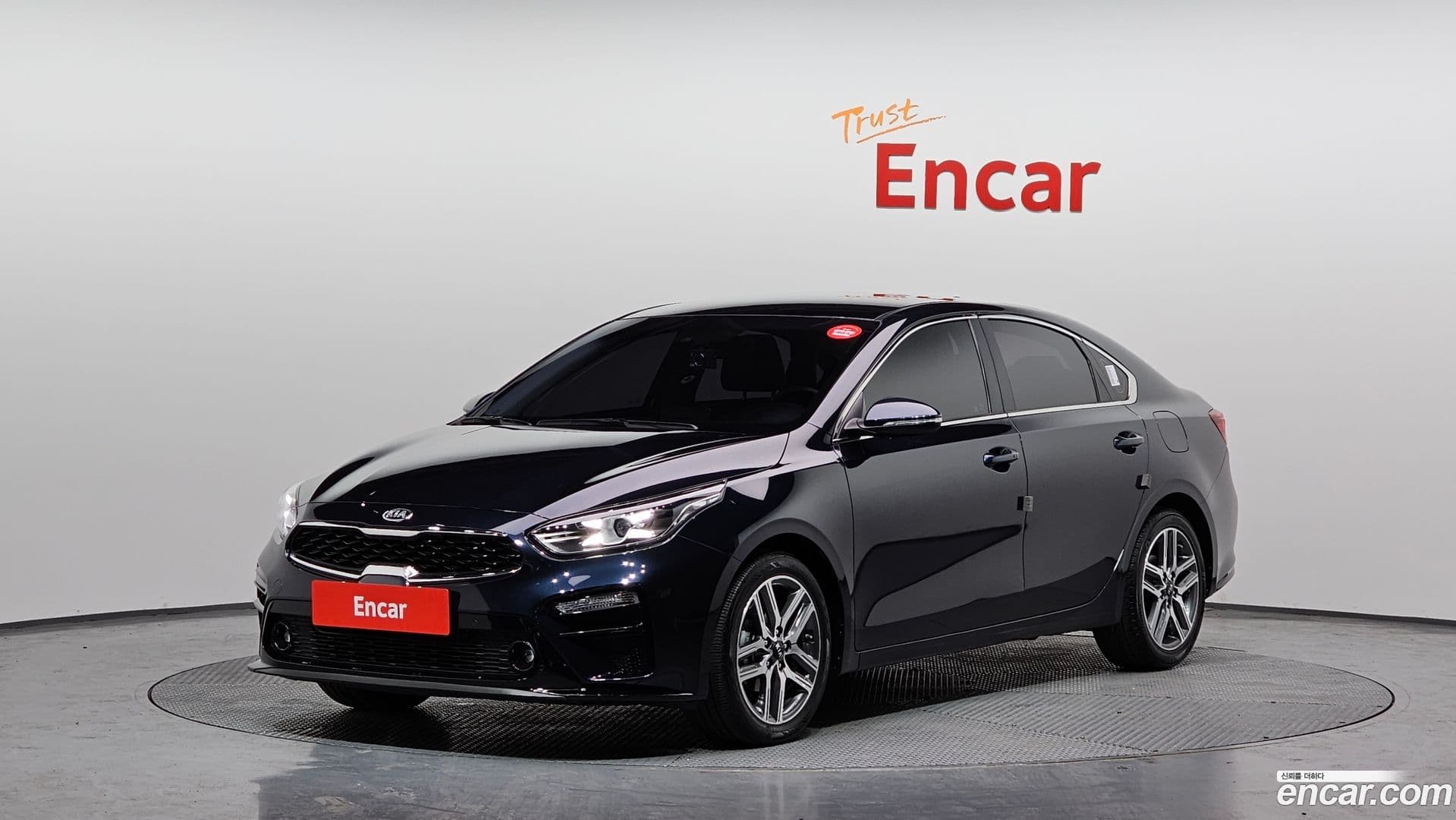 Main__Slider__Photo:K3 Kia 2019.4-0