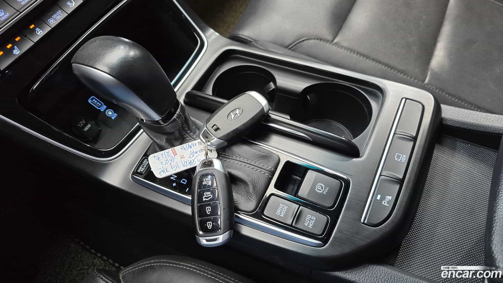 Grandeur Hyundai 2018.3-INNER-009