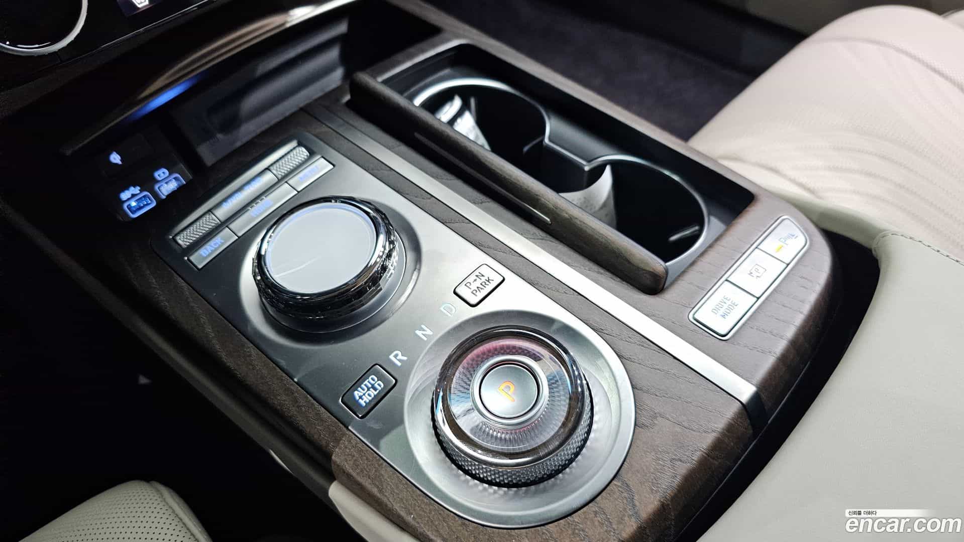 G80 Genesis 2023.2-INNER-009