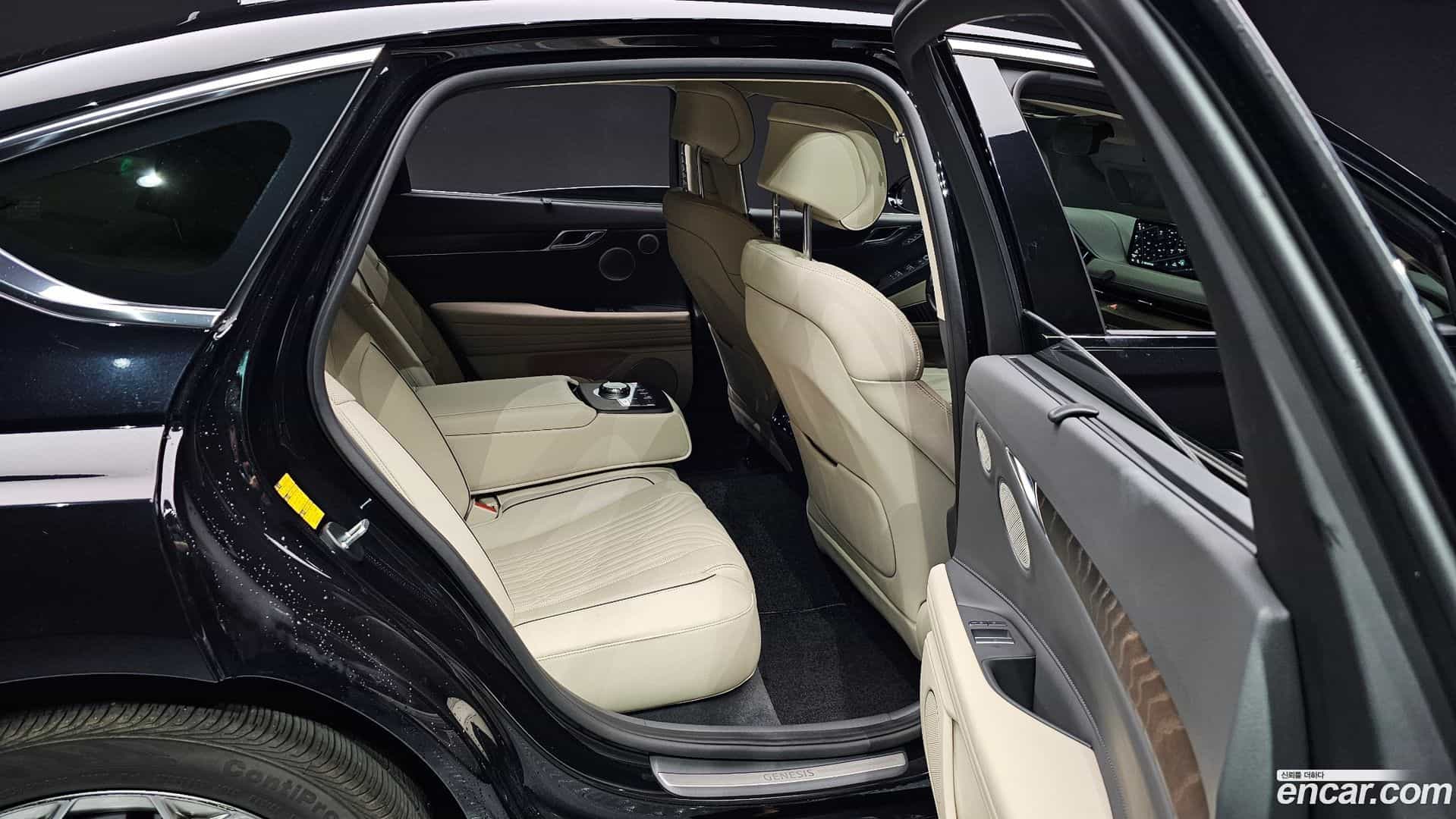 G80 Genesis 2023.2-OPTION-015
