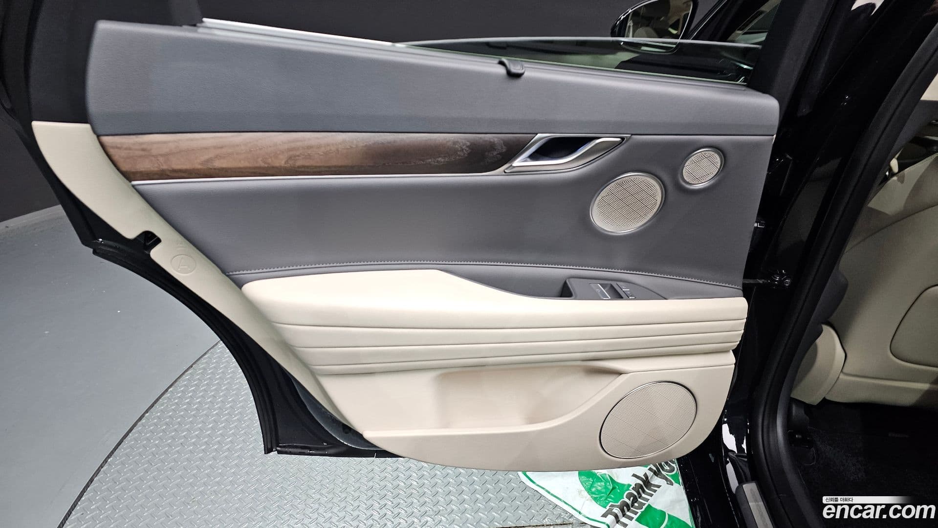 Main__Slider__Photo:G80 Genesis 2023.2-24