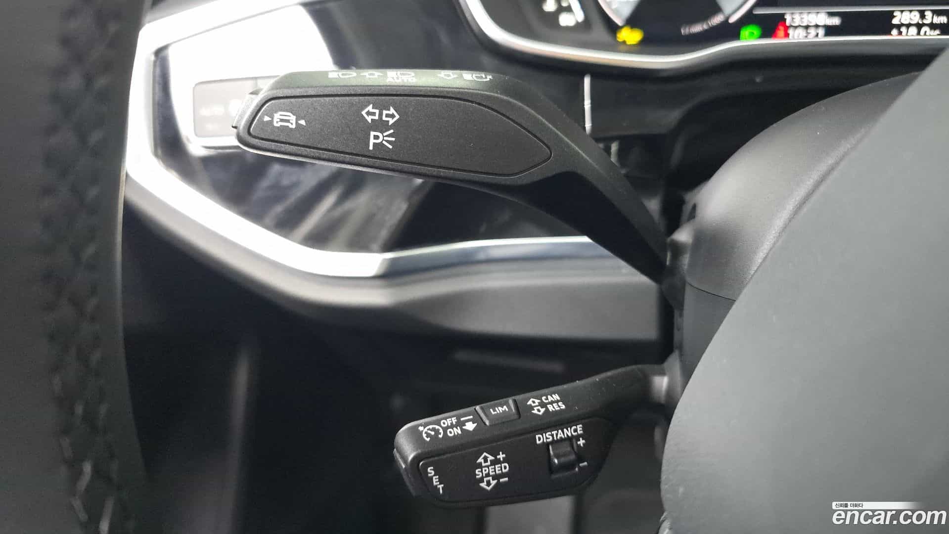 Q3 Audi 2025.7-OPTION-021