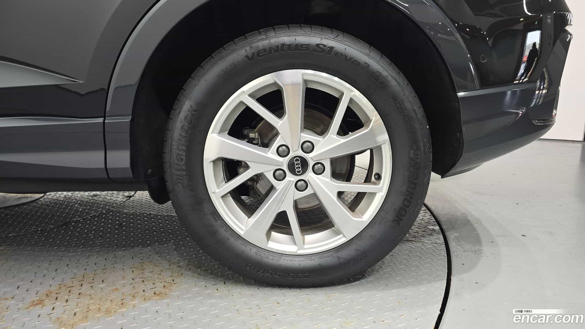 Q3 Audi 2025.7-OUTER-031
