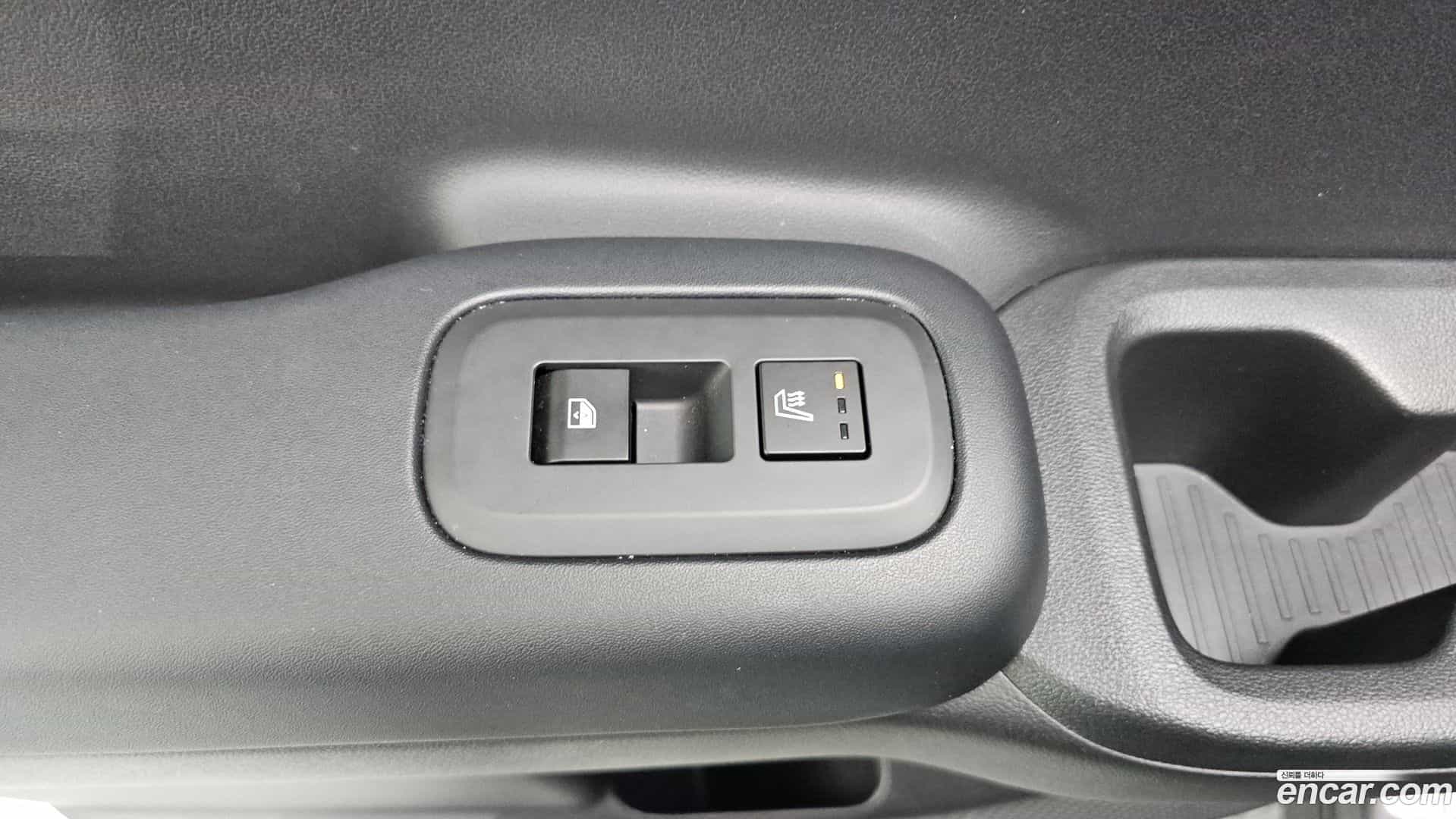 Santafe Hyundai 2024.1-OPTION-040