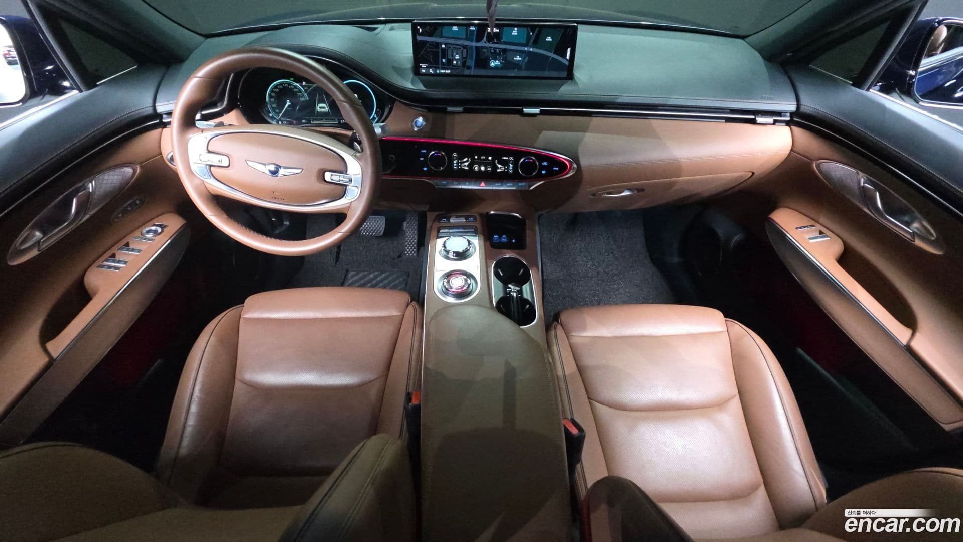 Main__Slider__Photo:GV70 Genesis 2021.1-6