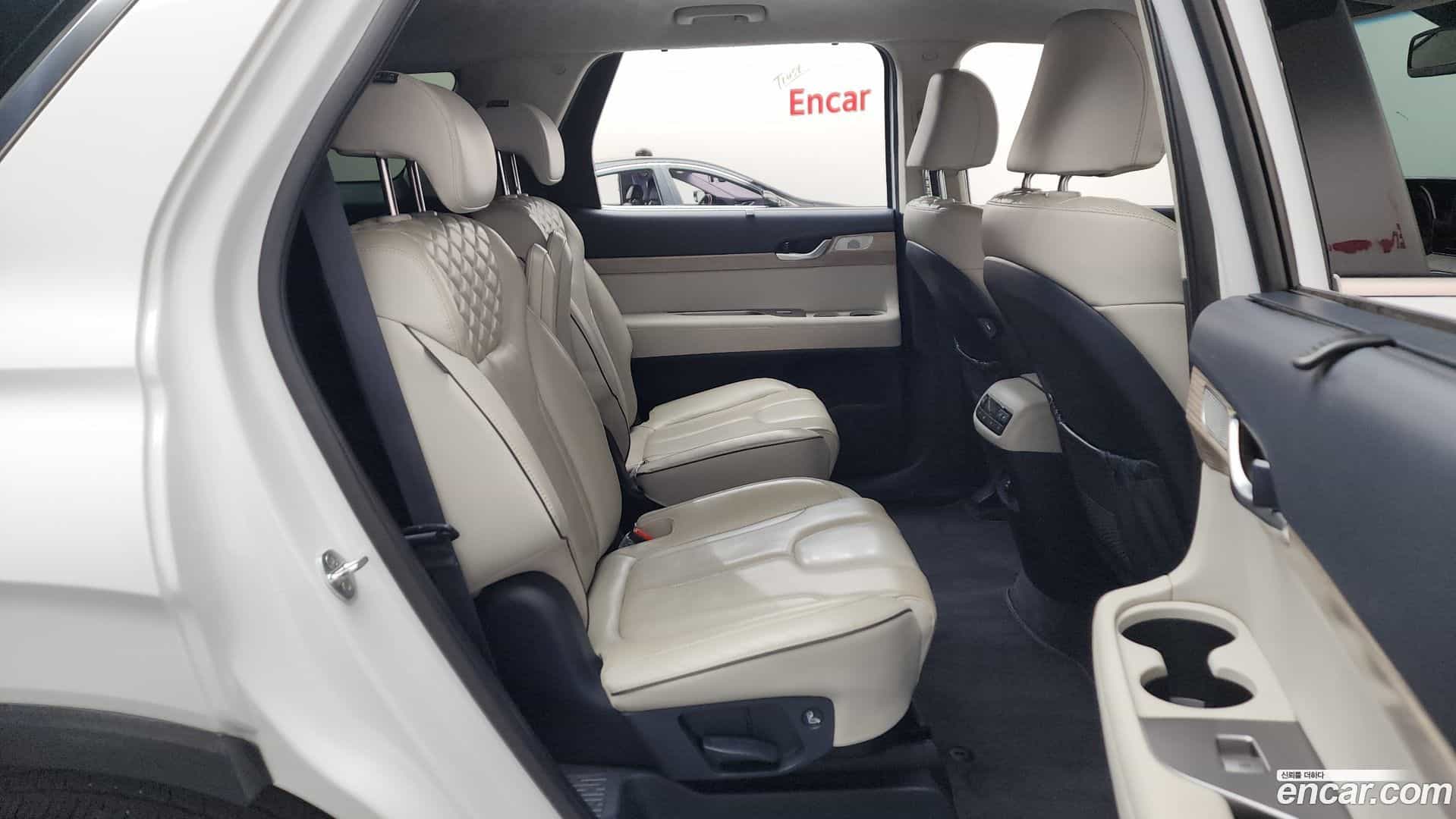 Palisade Hyundai 2020.2-INNER-036