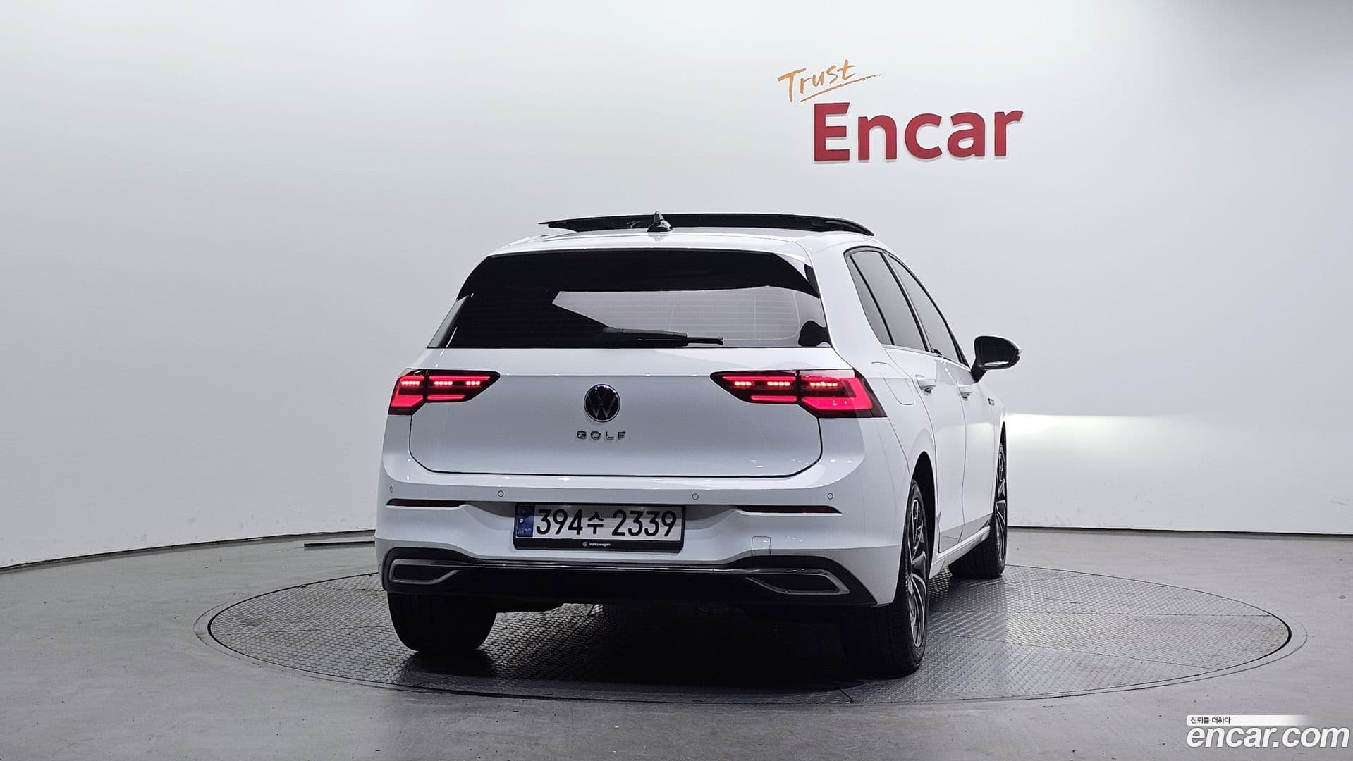 Main__Slider__Photo:Golf Volkswagen 2023.9-3