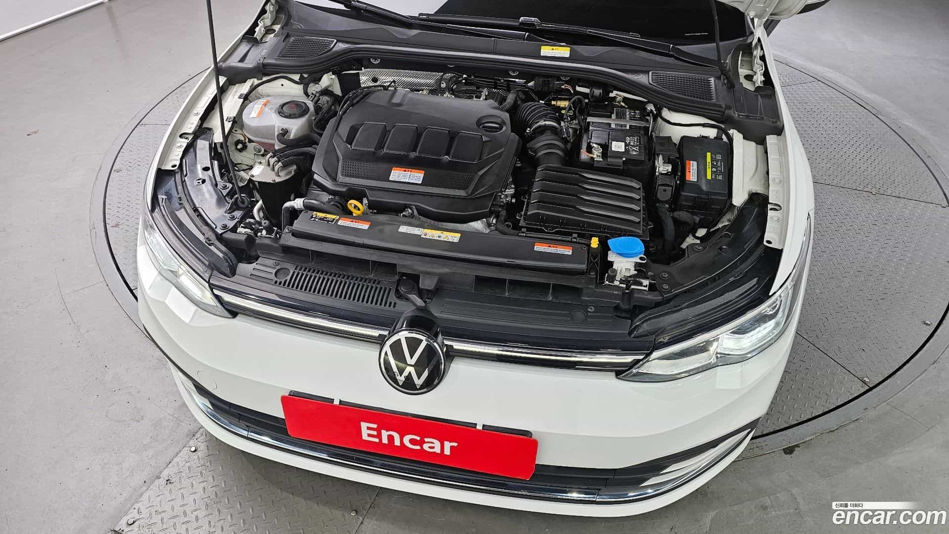 Golf Volkswagen 2023.9-OUTER-006