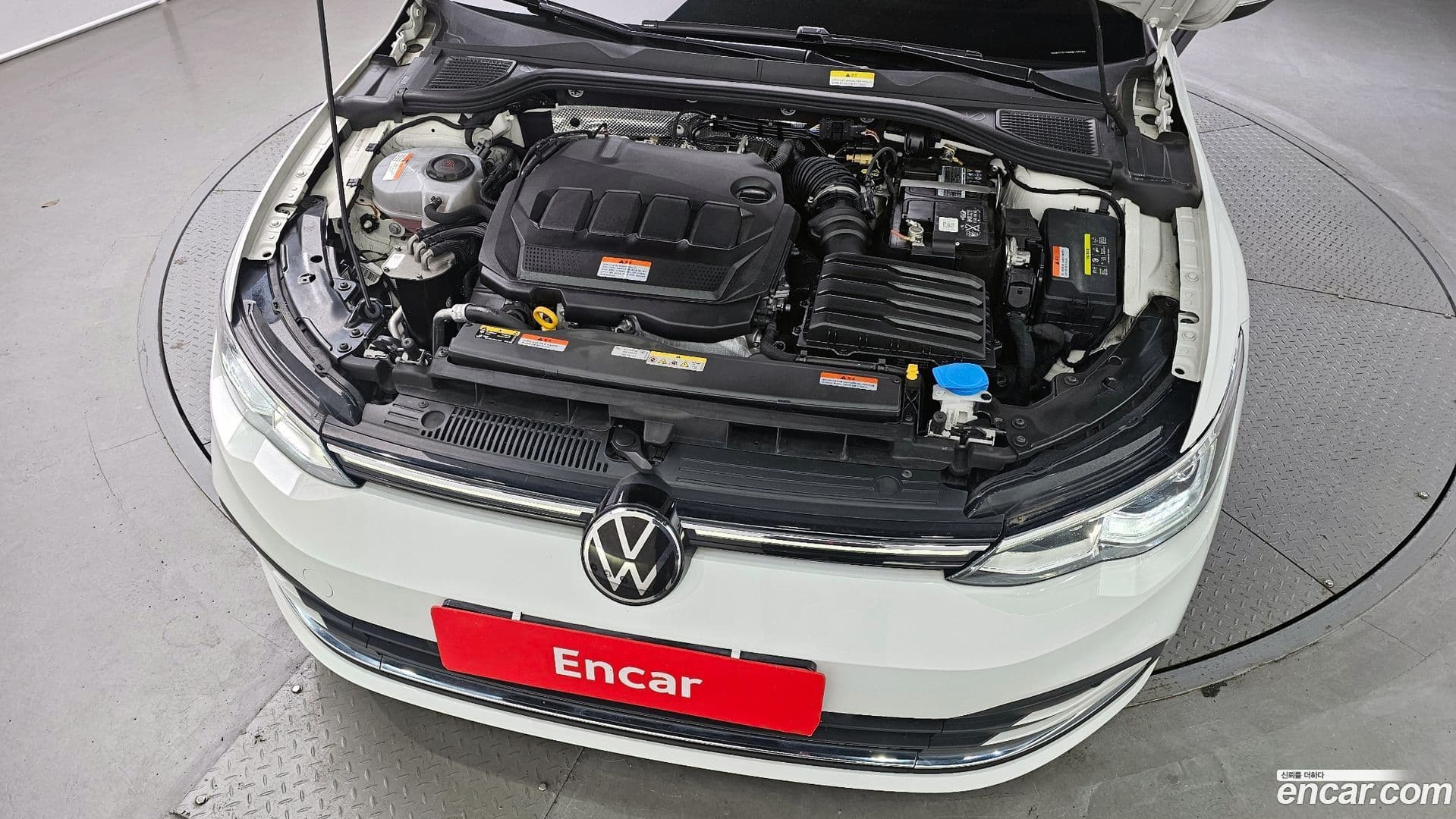 Main__Slider__Photo:Golf Volkswagen 2023.9-5