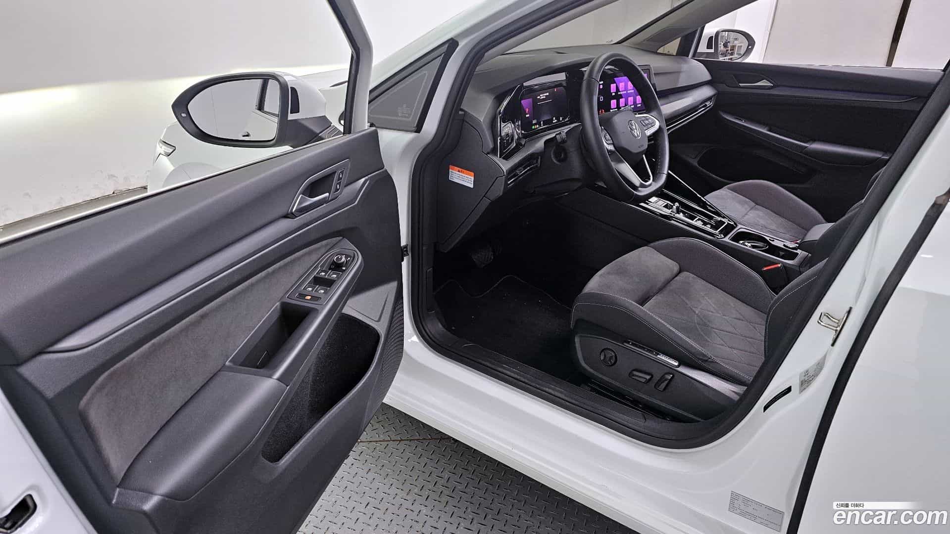 Golf Volkswagen 2023.9-INNER-010