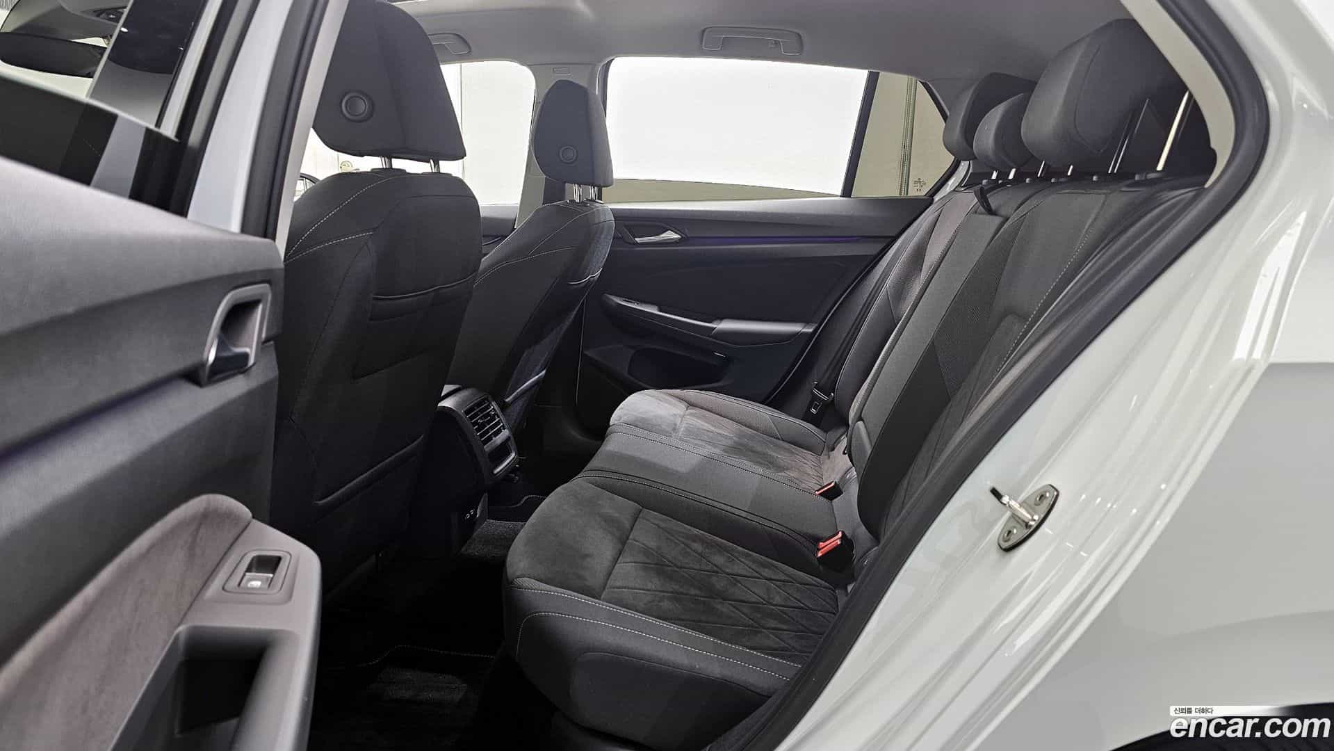 Golf Volkswagen 2023.9-OPTION-016