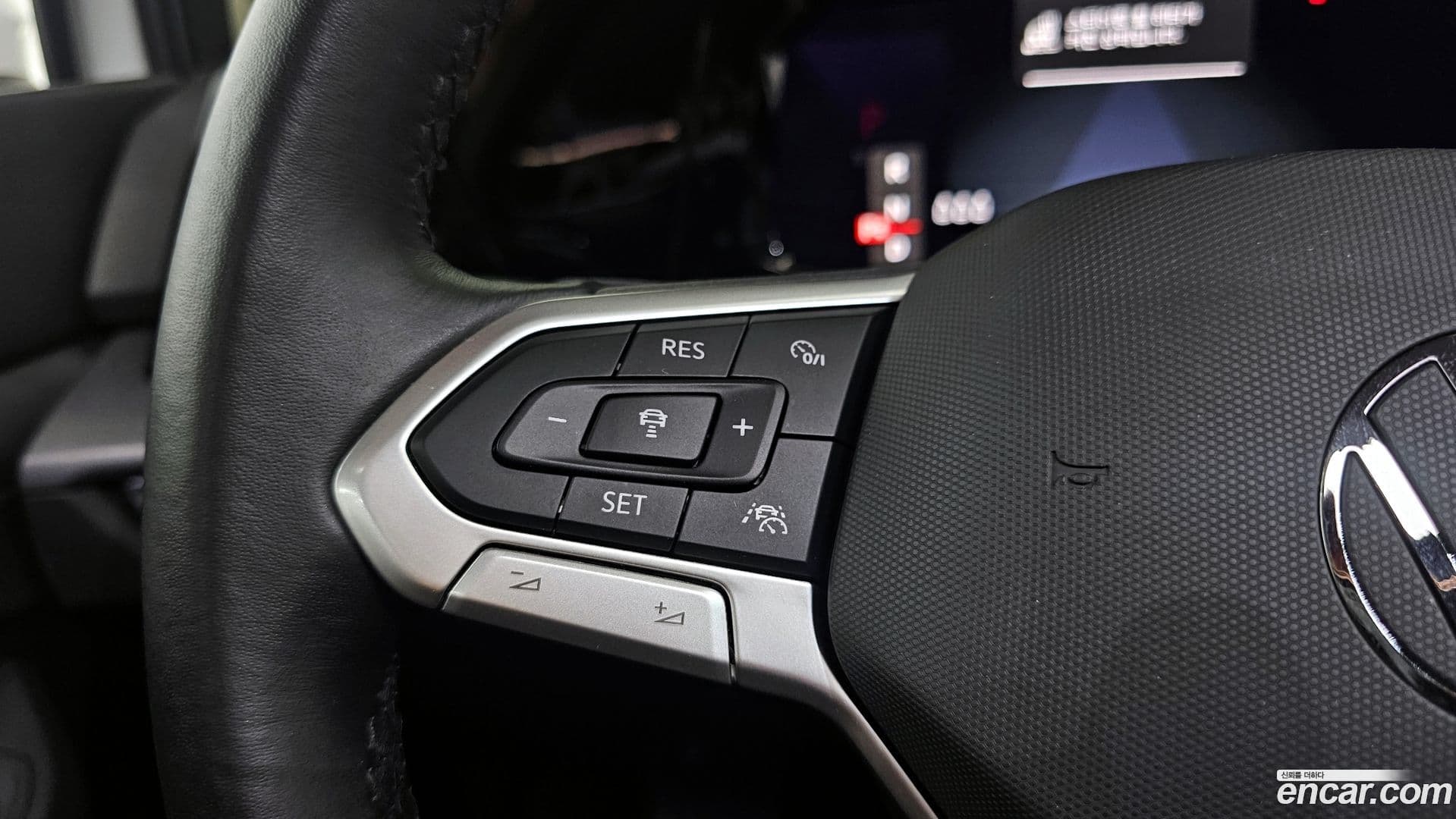 Main__Slider__Photo:Golf Volkswagen 2023.9-15