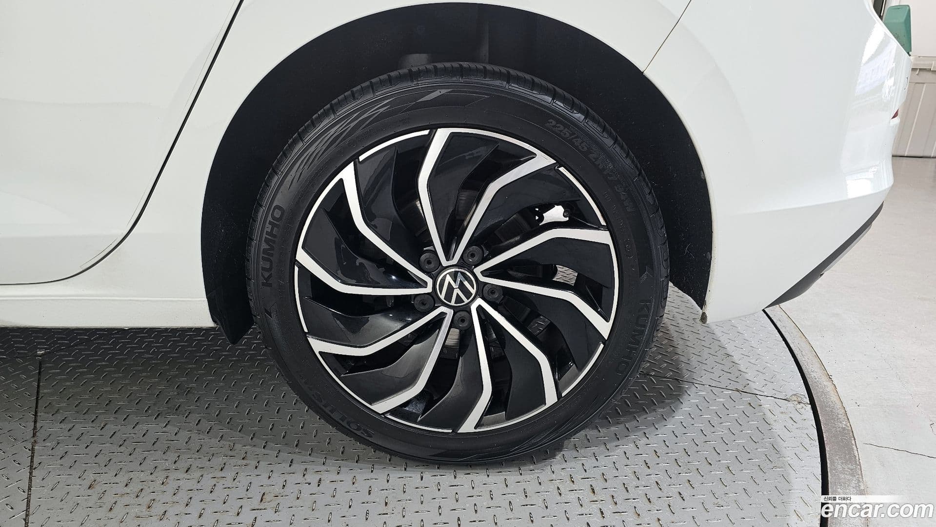 Main__Slider__Photo:Golf Volkswagen 2023.9-20