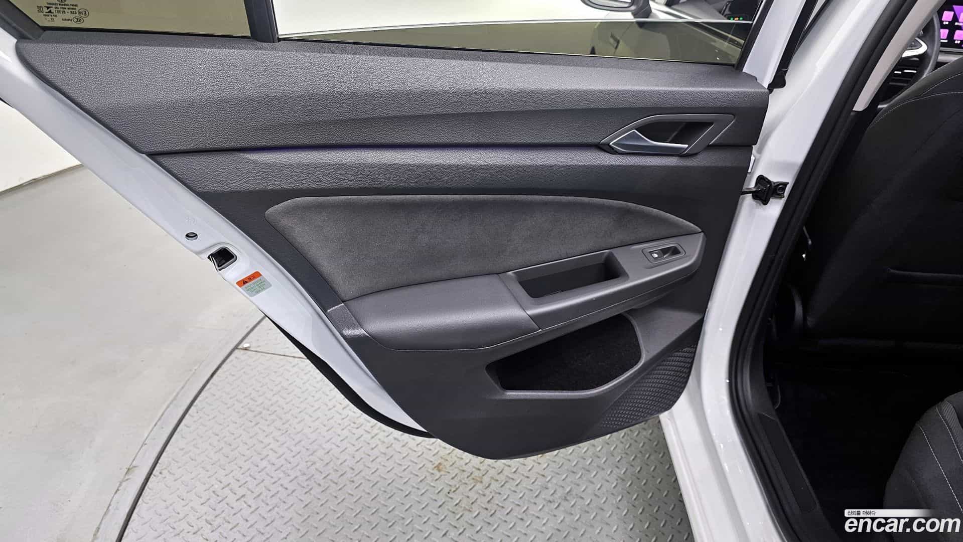 Golf Volkswagen 2023.9-INNER-035