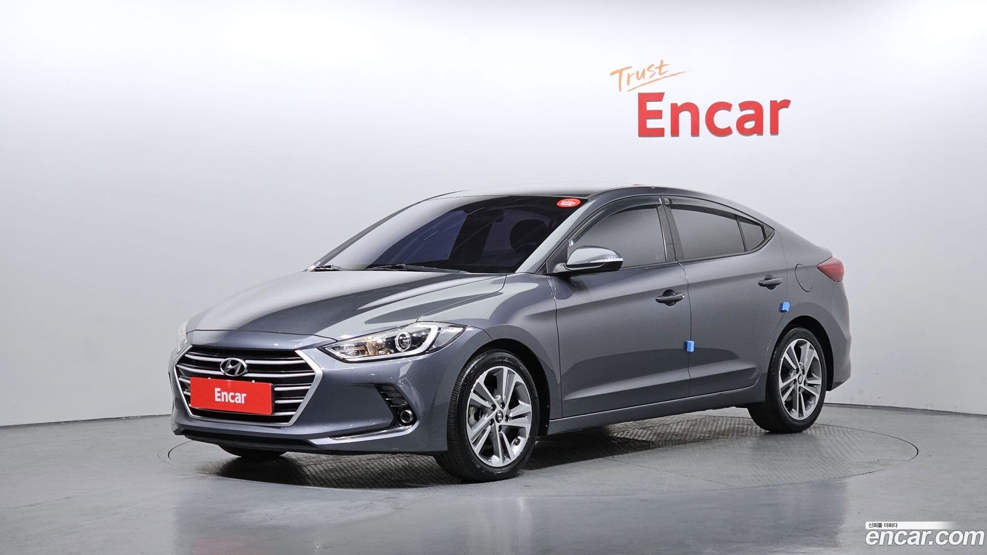 Main__Slider__Photo:AVANTE Hyundai 2018.3-0