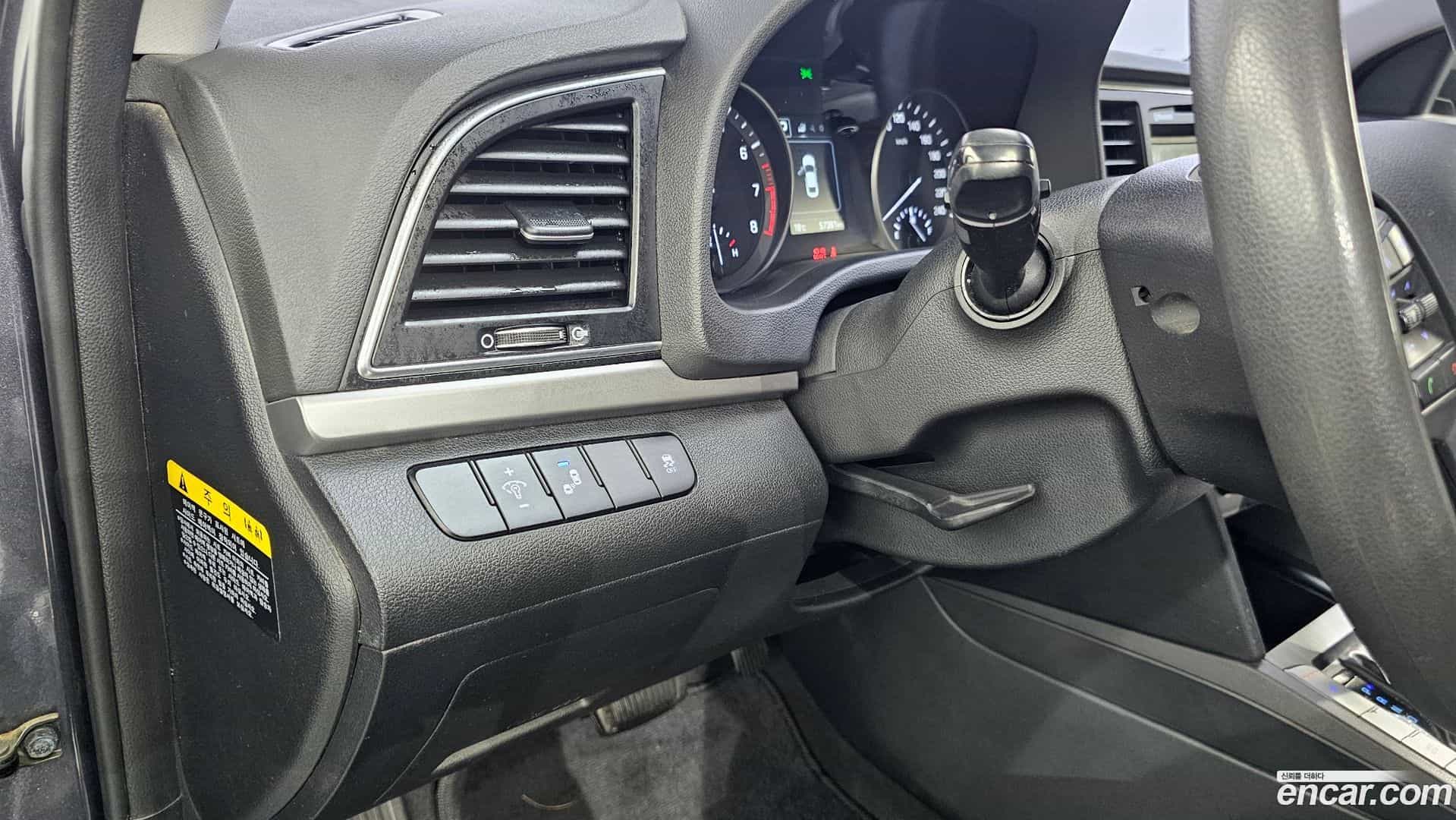 AVANTE Hyundai 2018.3-OPTION-019