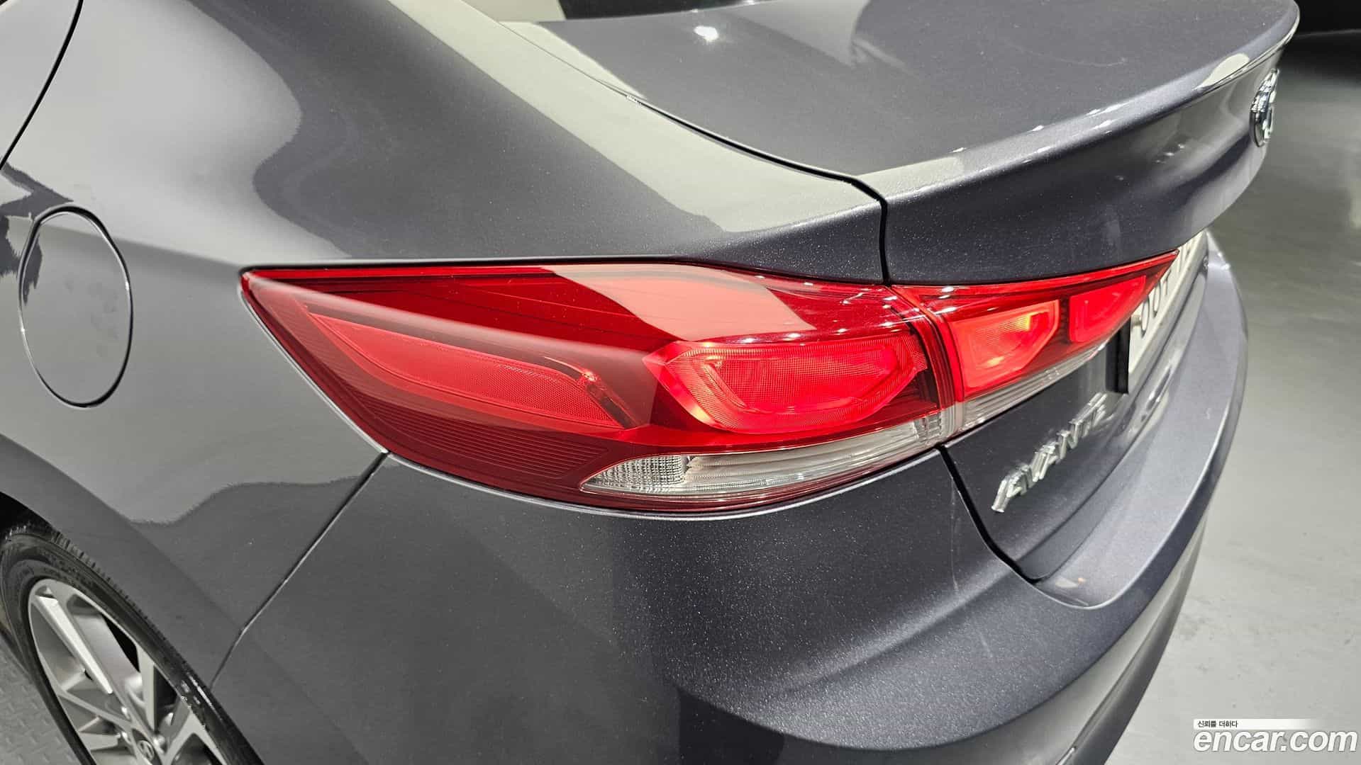 AVANTE Hyundai 2018.3-OUTER-033