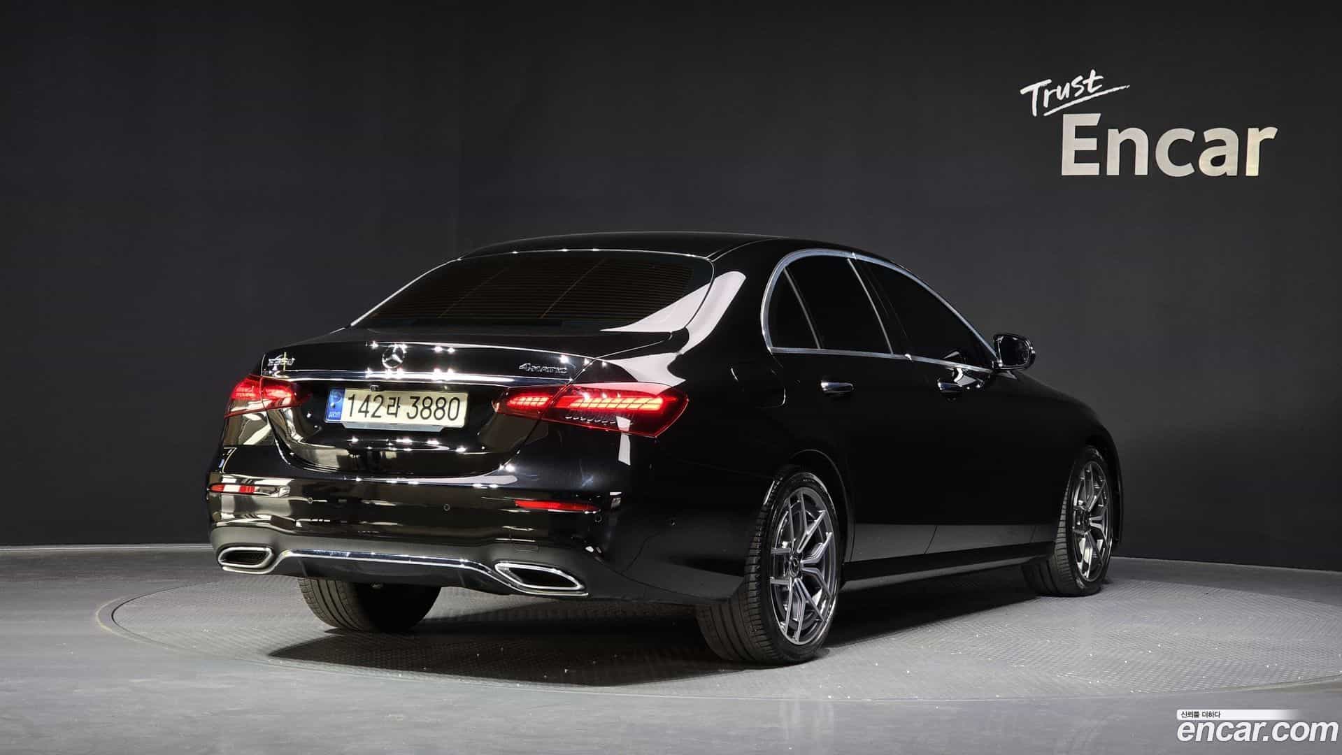 E-Class Mercedes-Benz 2021.6-OUTER-002