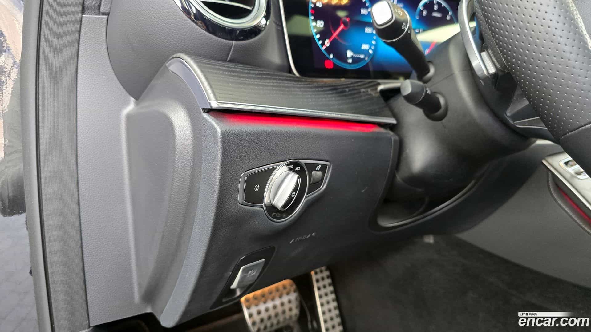 E-Class Mercedes-Benz 2021.6-OPTION-040