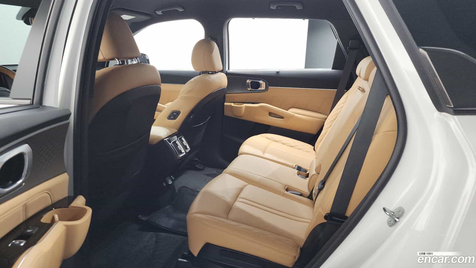 Sorento Kia 2023.4-OPTION-022