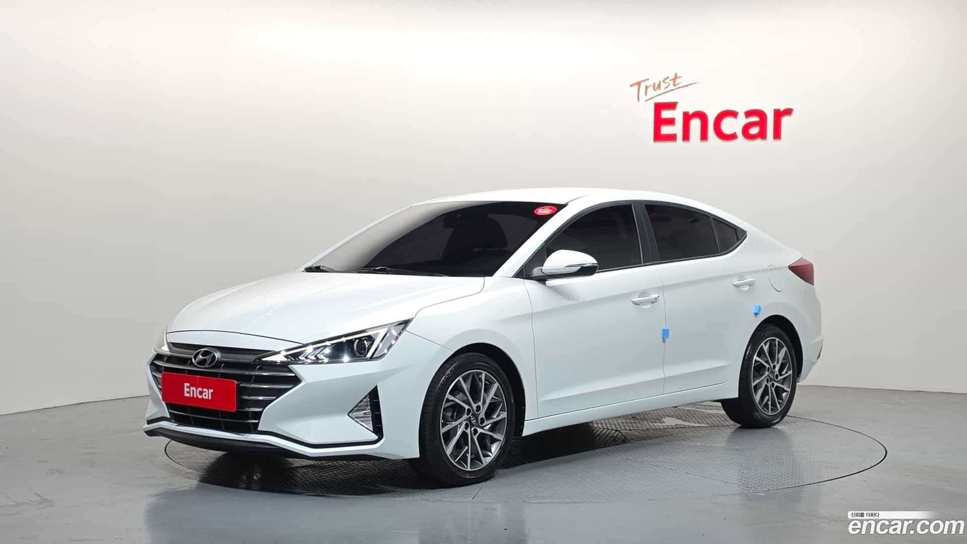 AVANTE Hyundai 2019.11-OUTER-001
