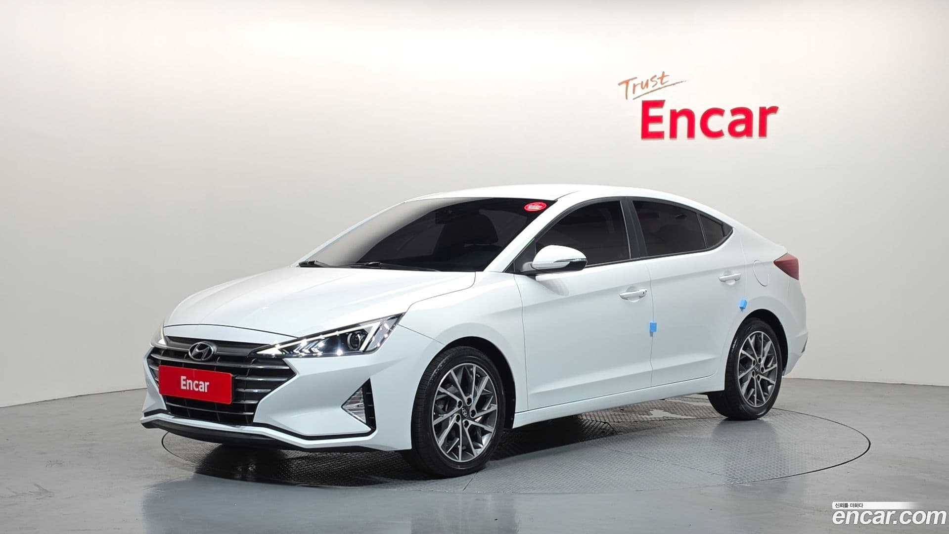 Main__Slider__Photo:AVANTE Hyundai 2019.11-0