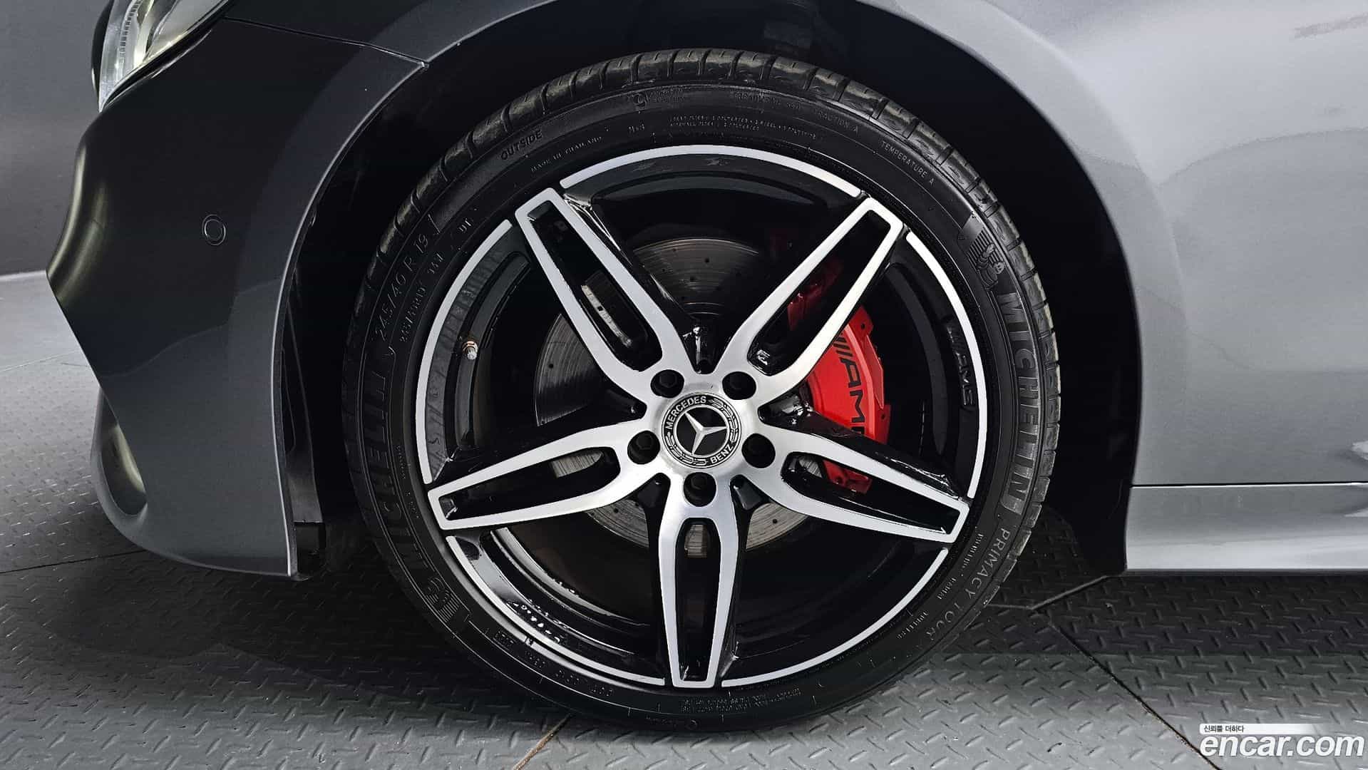 E-Class Mercedes-Benz 2018.10-OUTER-005