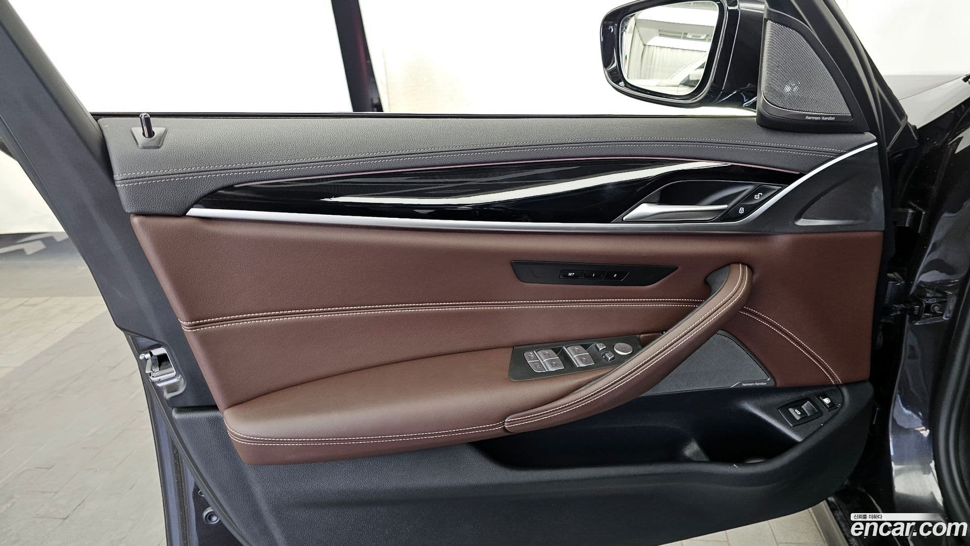 Main__Slider__Photo:5-Series BMW 2023.5-23