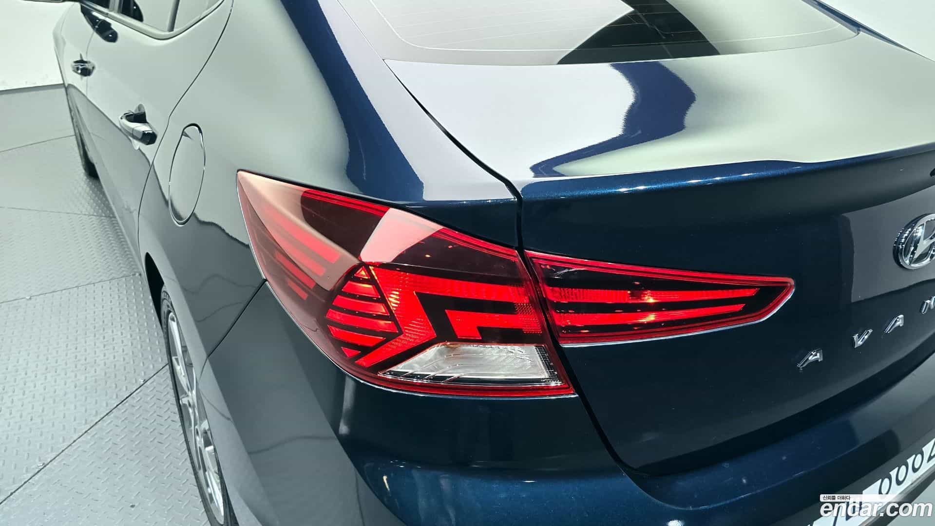 AVANTE Hyundai 2019.0-OUTER-033