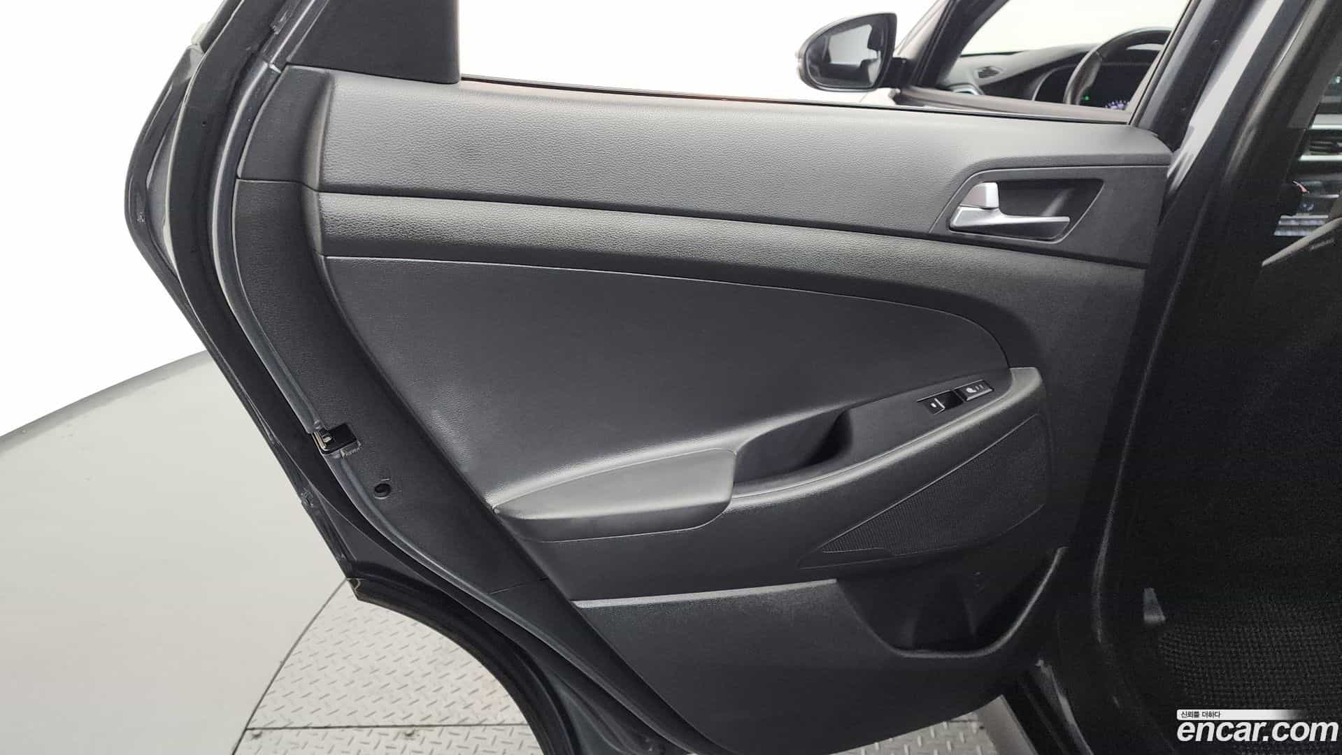 Tucson Hyundai 2018.10-INNER-035