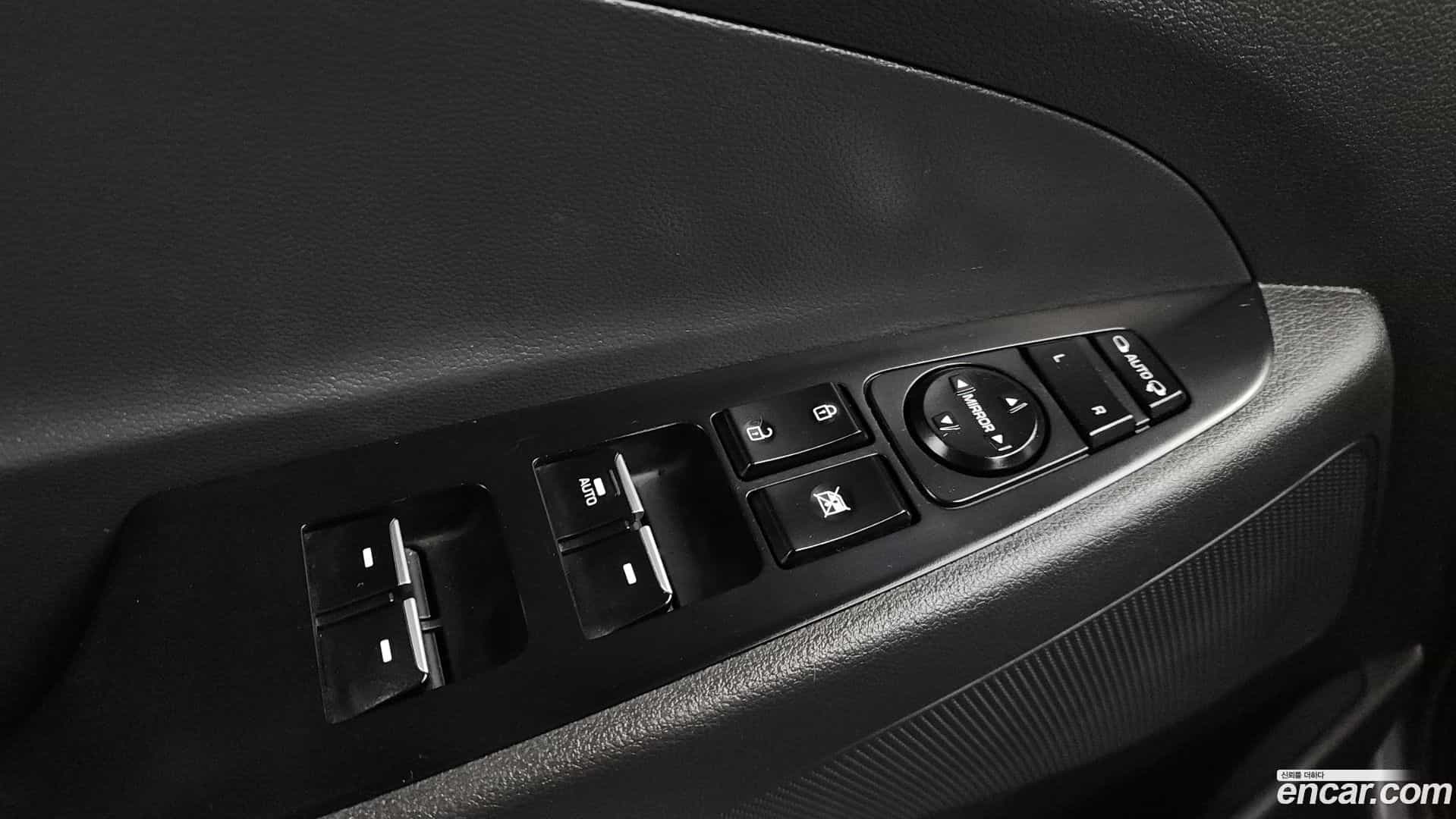 Tucson Hyundai 2018.10-OPTION-041