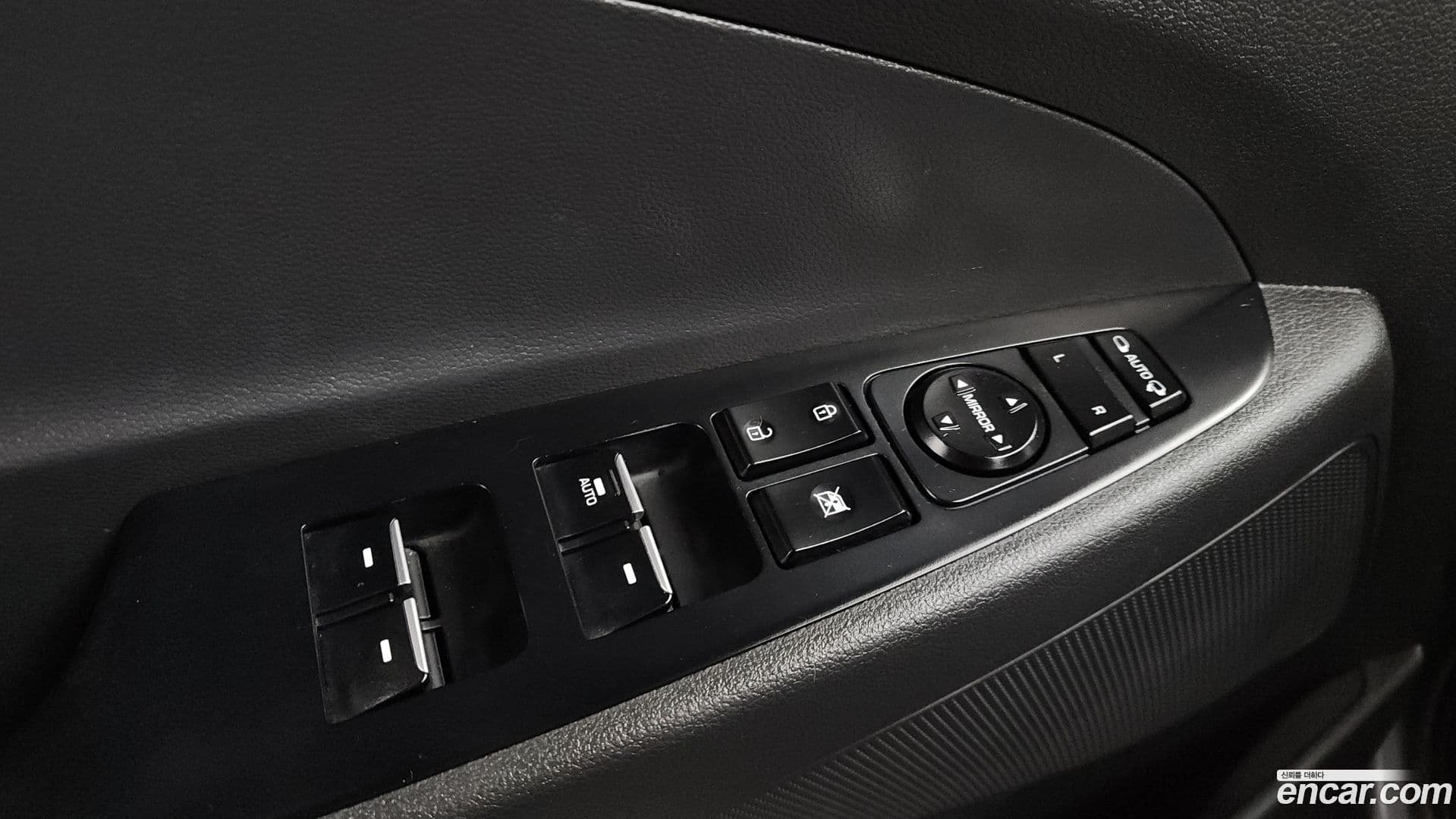Main__Slider__Photo:Tucson Hyundai 2018.10-27