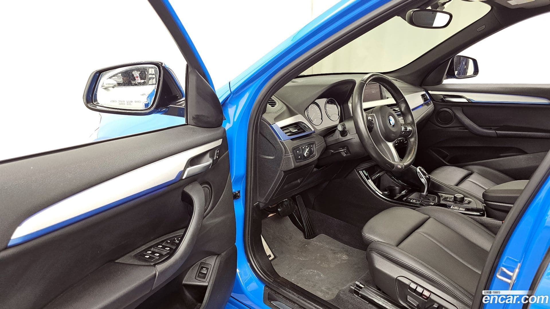 Main__Slider__Photo:X1 BMW 2020.5-9
