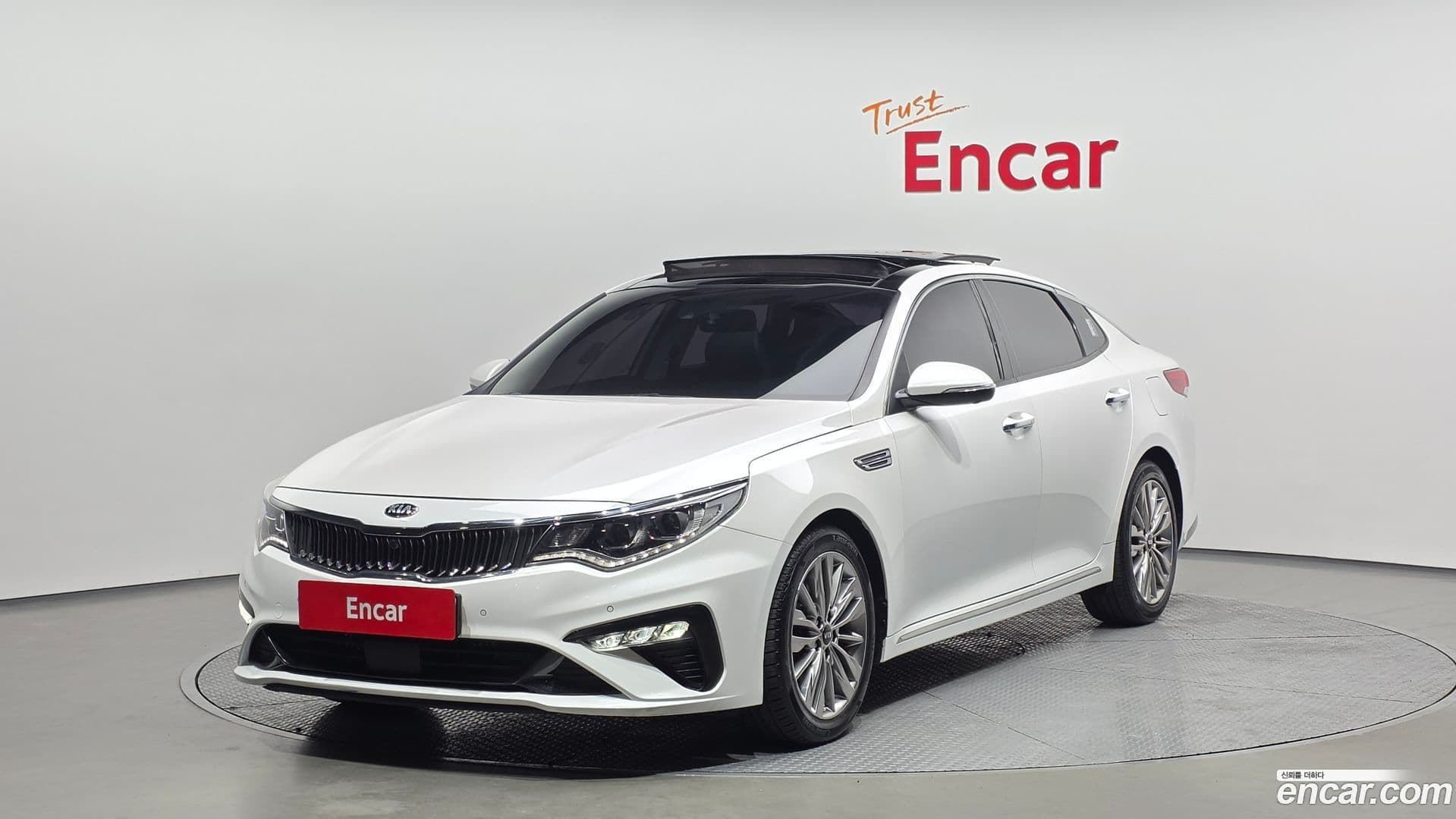Main__Slider__Photo:K5 Kia 2018.0-0