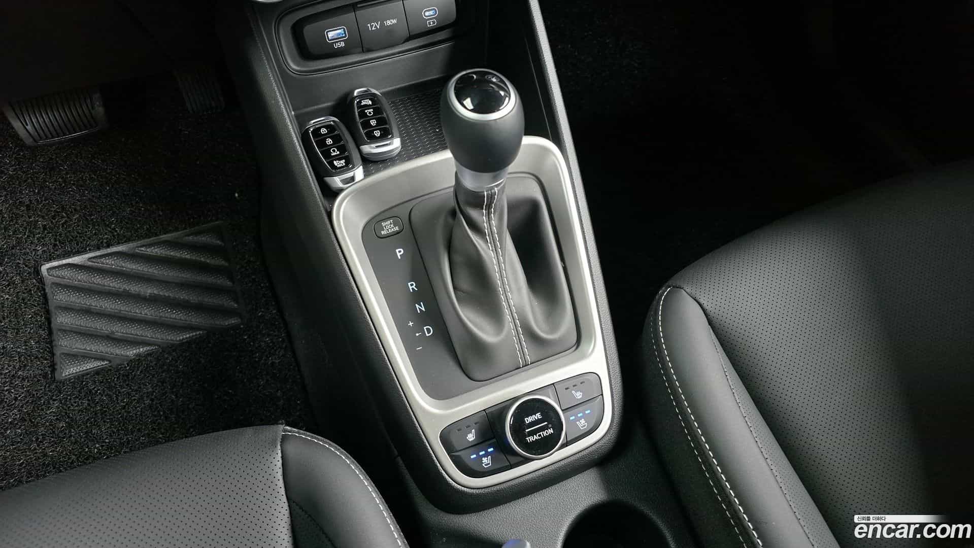 Venue Hyundai 2025.6-INNER-009
