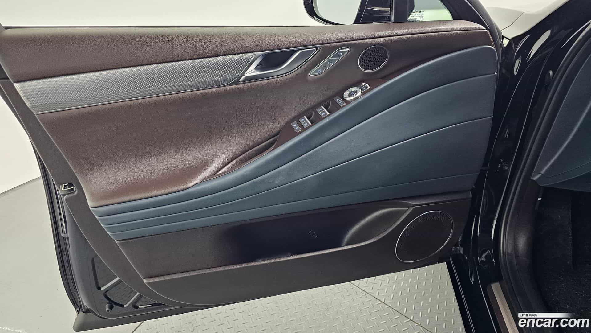 G80 Genesis 2020.4-INNER-034