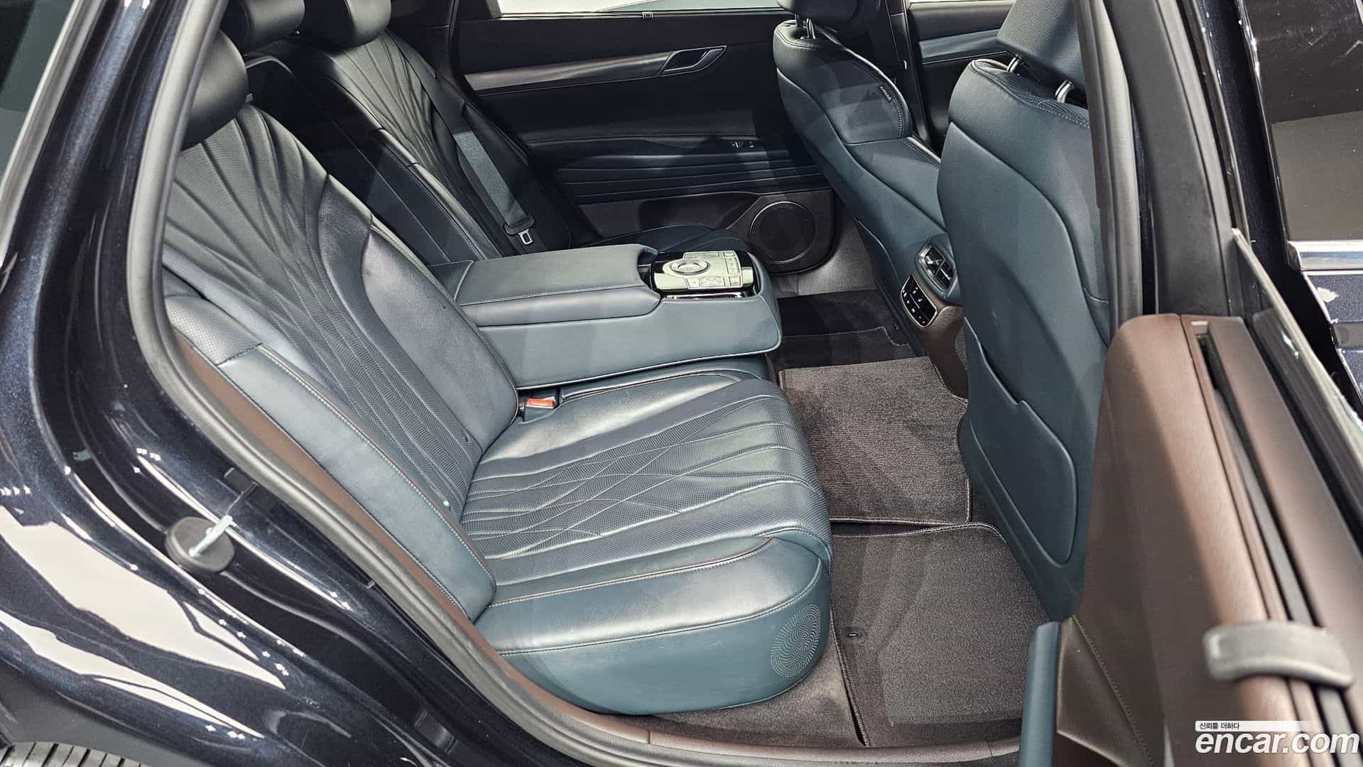 G80 Genesis 2020.4-INNER-036