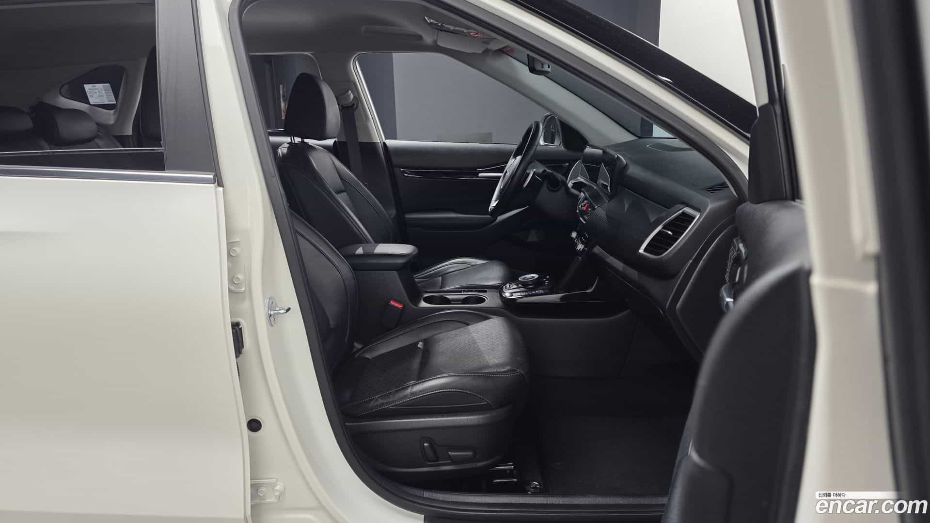 Seltos Kia 2023.1-INNER-036