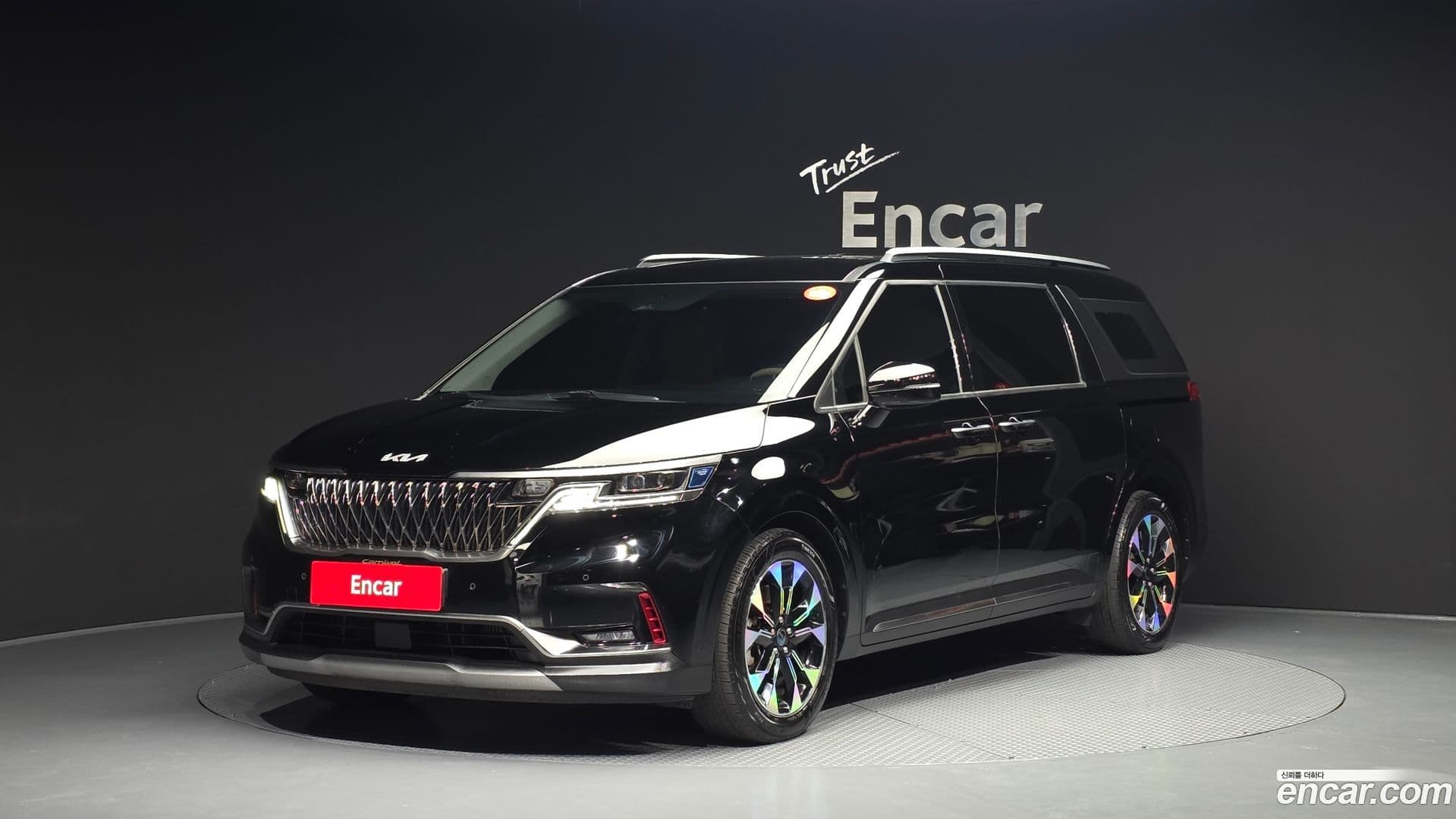 Main__Slider__Photo:Canival Kia 2022.0-0