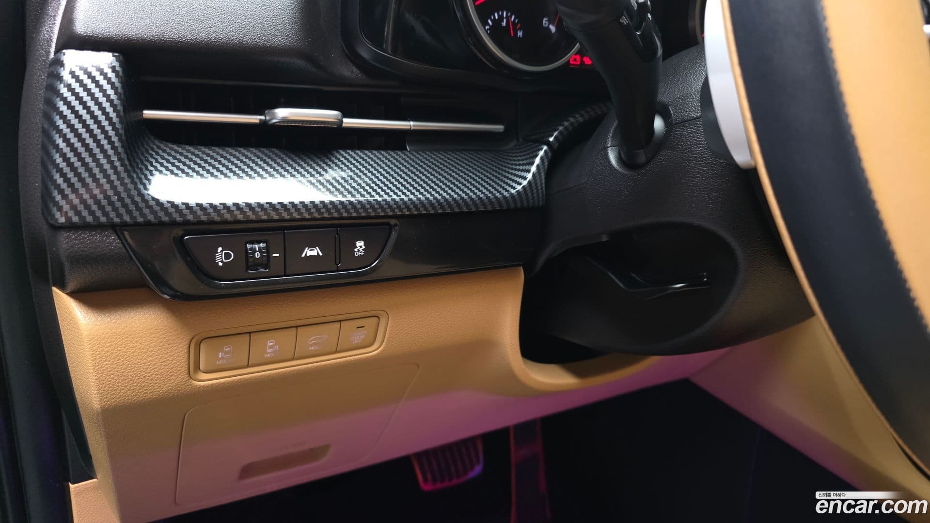 Main__Slider__Photo:Canival Kia 2022.0-26